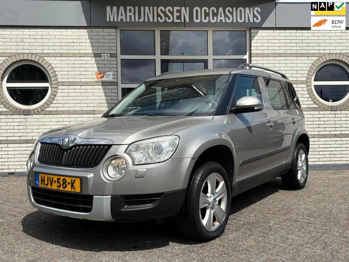Skoda Yeti 1.2 TSI Active |PDC, CRUISE, TREKHK| Braun - 1