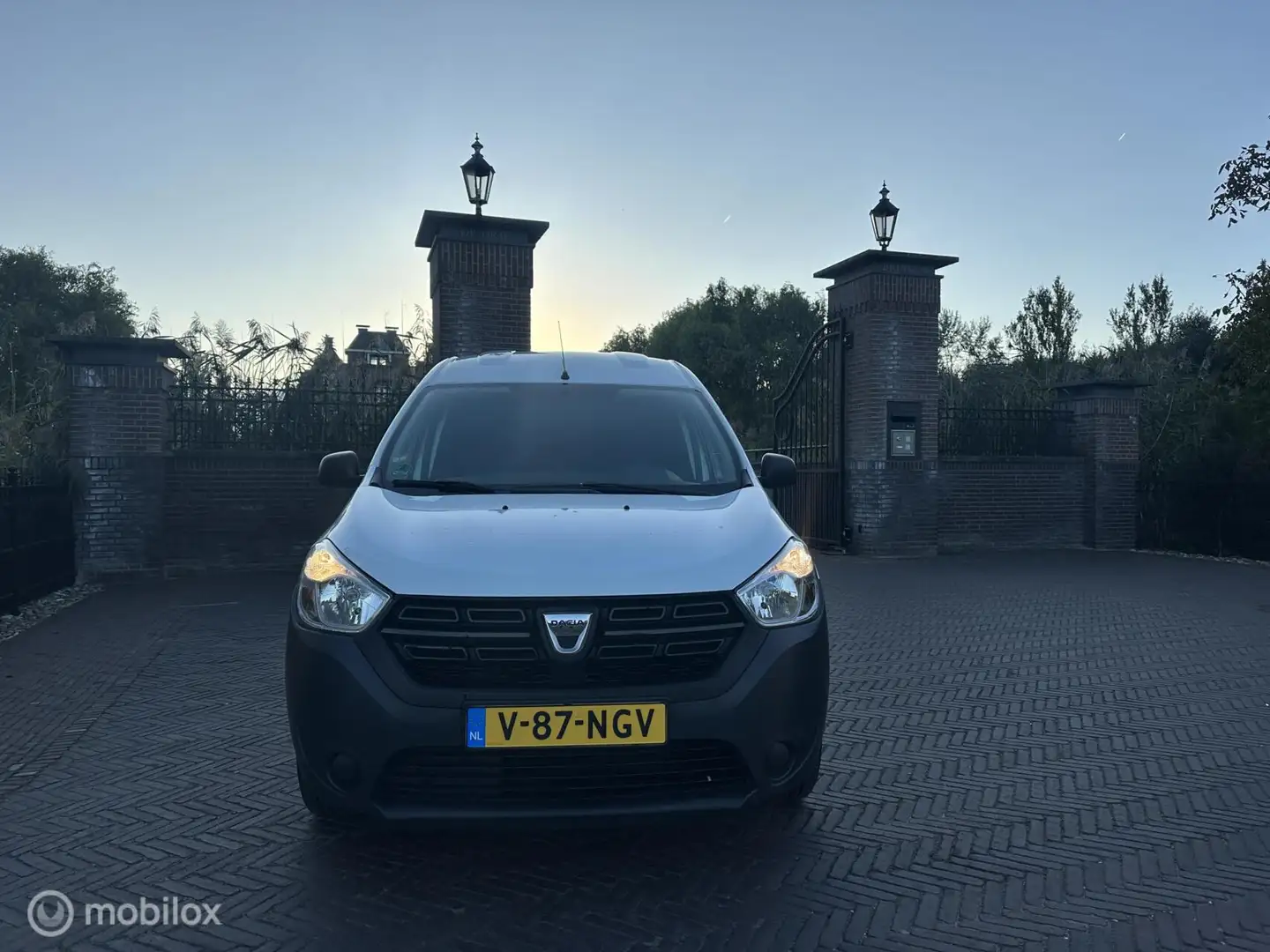 Dacia Dokker bestel 1.6 SCE 100 LPG/BENZINE Navi GARANTIE Wit - 2