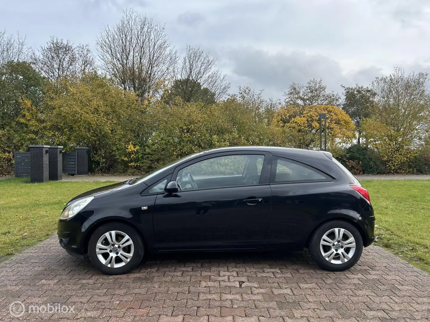 Opel Corsa 1.4-16V Enjoy, AIRCO Noir - 2