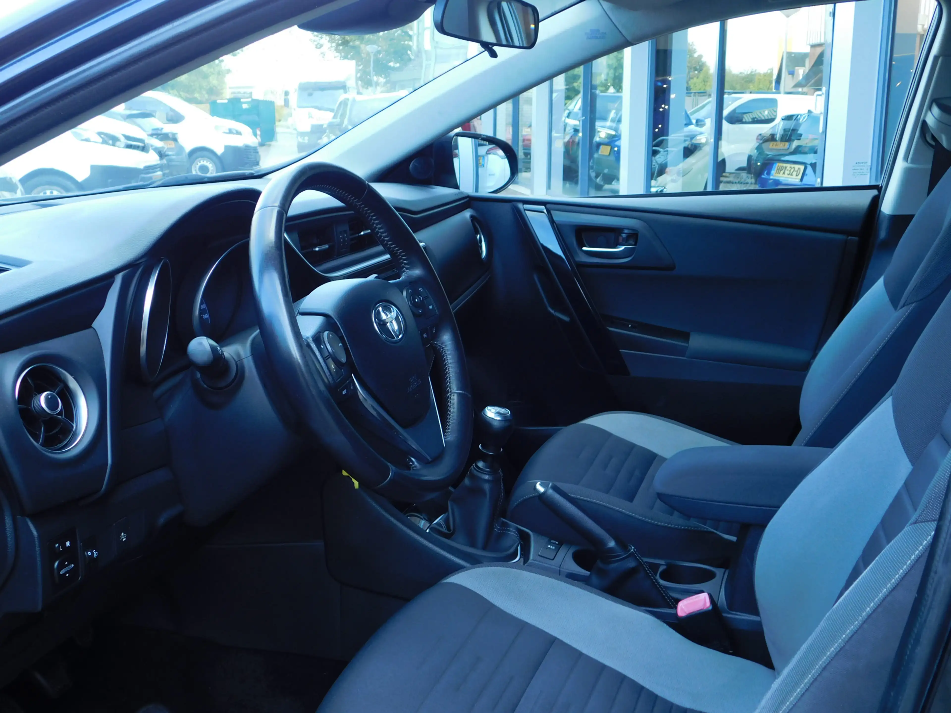 Toyota Auris 1.2T Aspiration | Trekhaak — photo 9