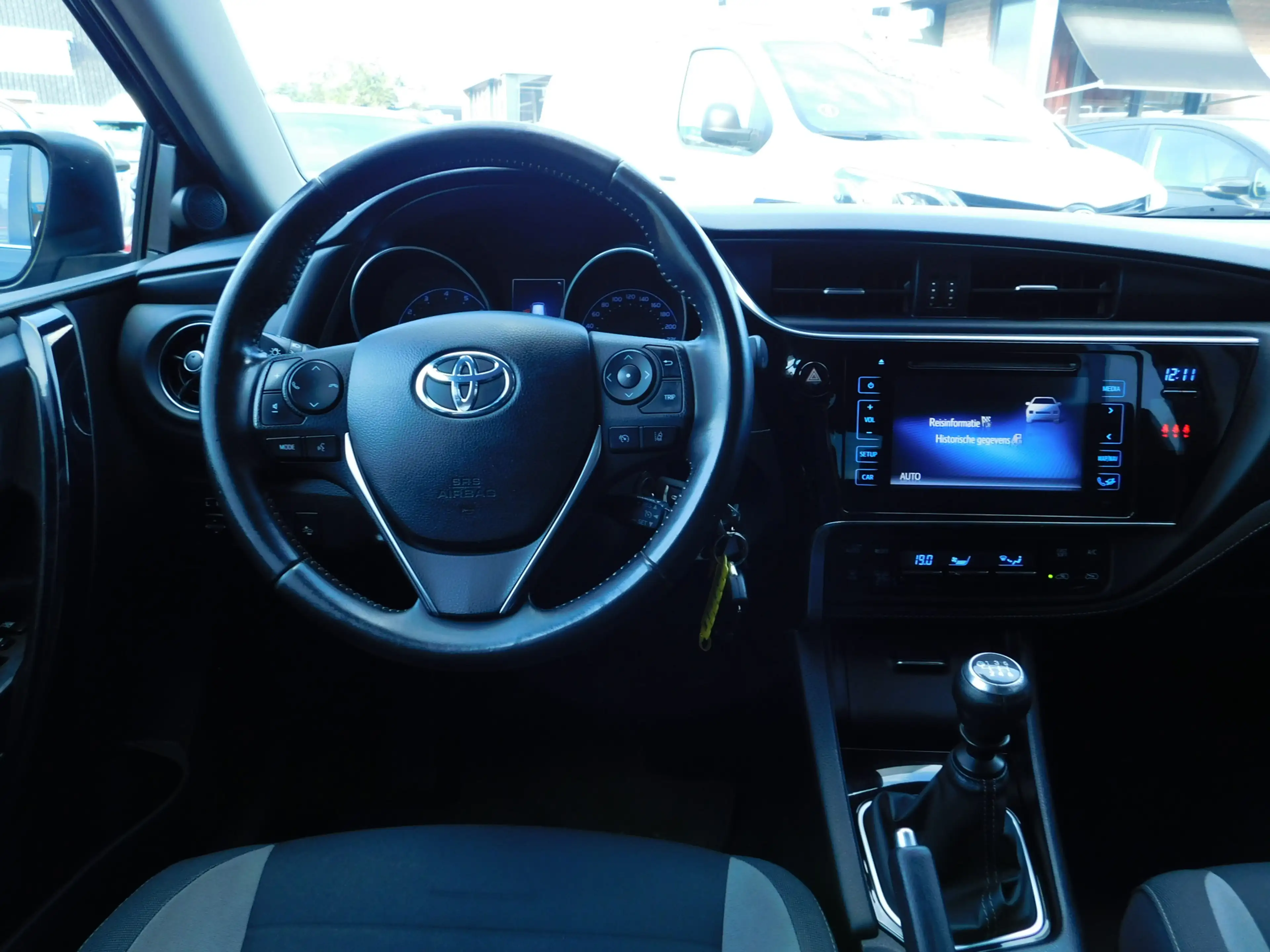 Toyota Auris 1.2T Aspiration | Trekhaak — photo 11