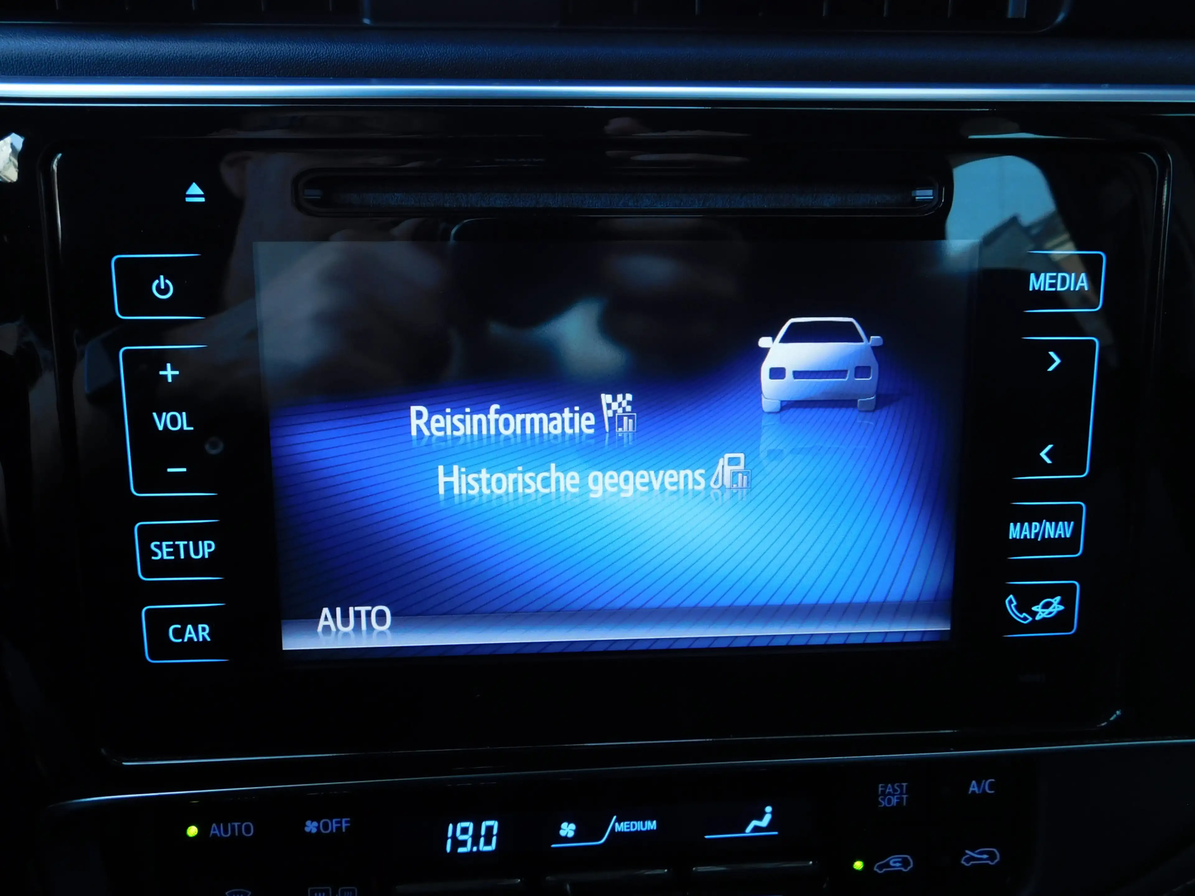 Toyota Auris 1.2T Aspiration | Trekhaak — photo 22