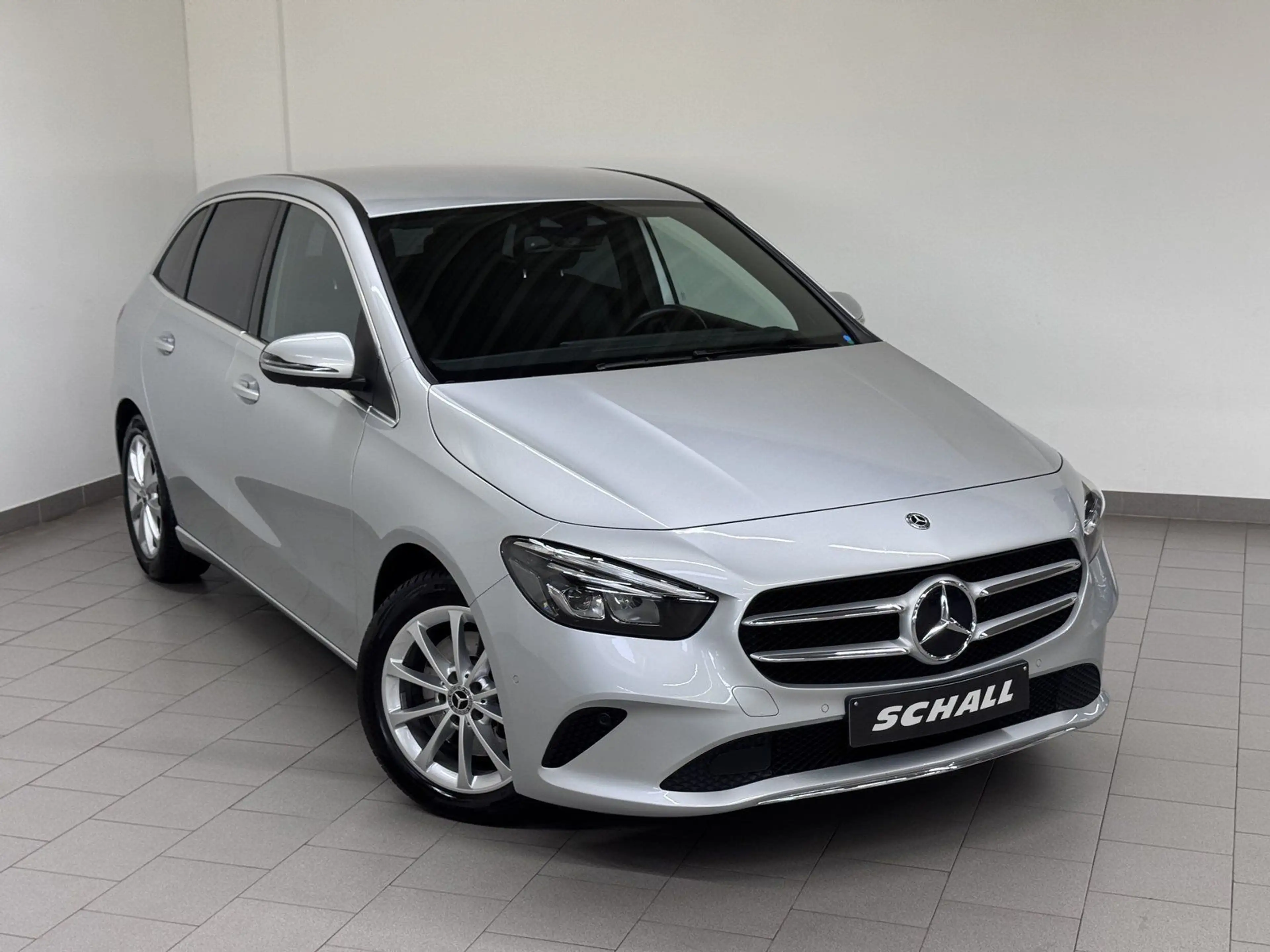 Mercedes-Benz B 220 PROGRESSIVE+DISTR+AHK+HUD+LED+KAM+SPUR — photo 2