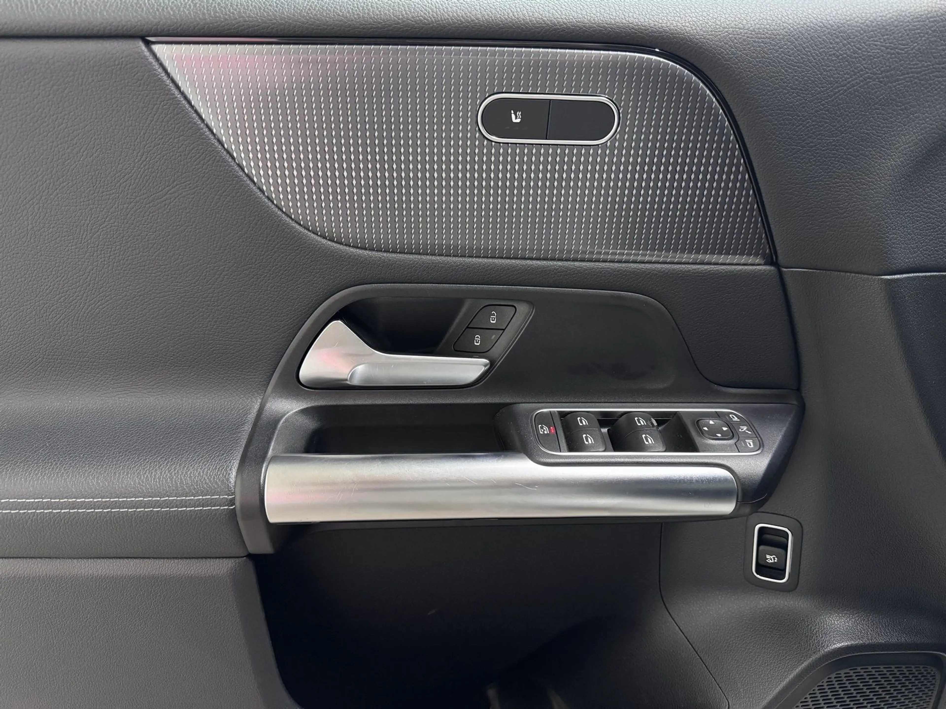 Mercedes-Benz B 220 PROGRESSIVE+DISTR+AHK+HUD+LED+KAM+SPUR — photo 14