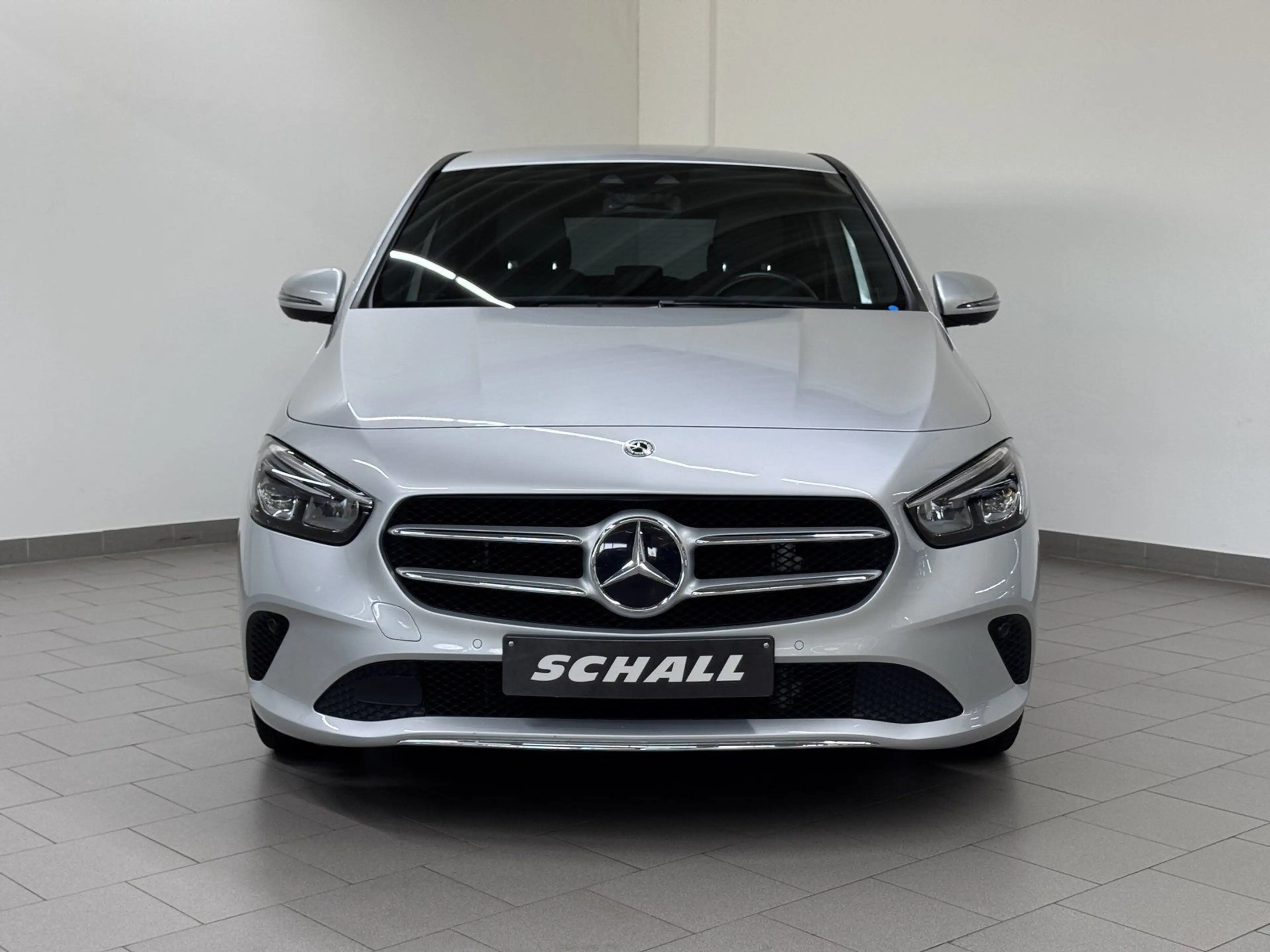 Mercedes-Benz B 220 PROGRESSIVE+DISTR+AHK+HUD+LED+KAM+SPUR — photo 4
