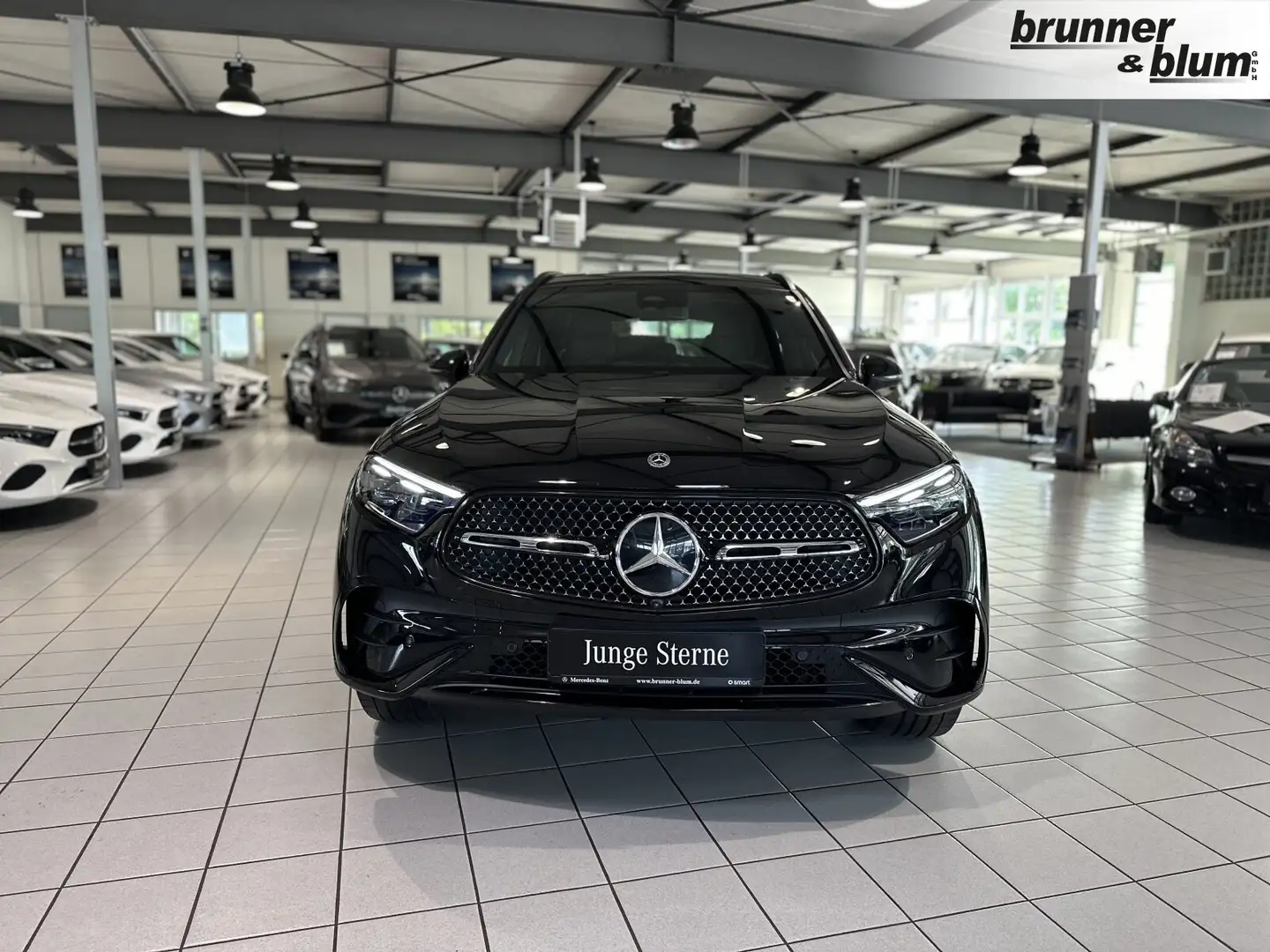 Mercedes-Benz GLC 300 GLC 300 4M Pano/Distronic/Memory/360°/AHK/Night Noir - 2