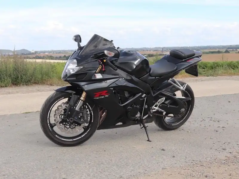 Suzuki GSX-R 600 - foto 4