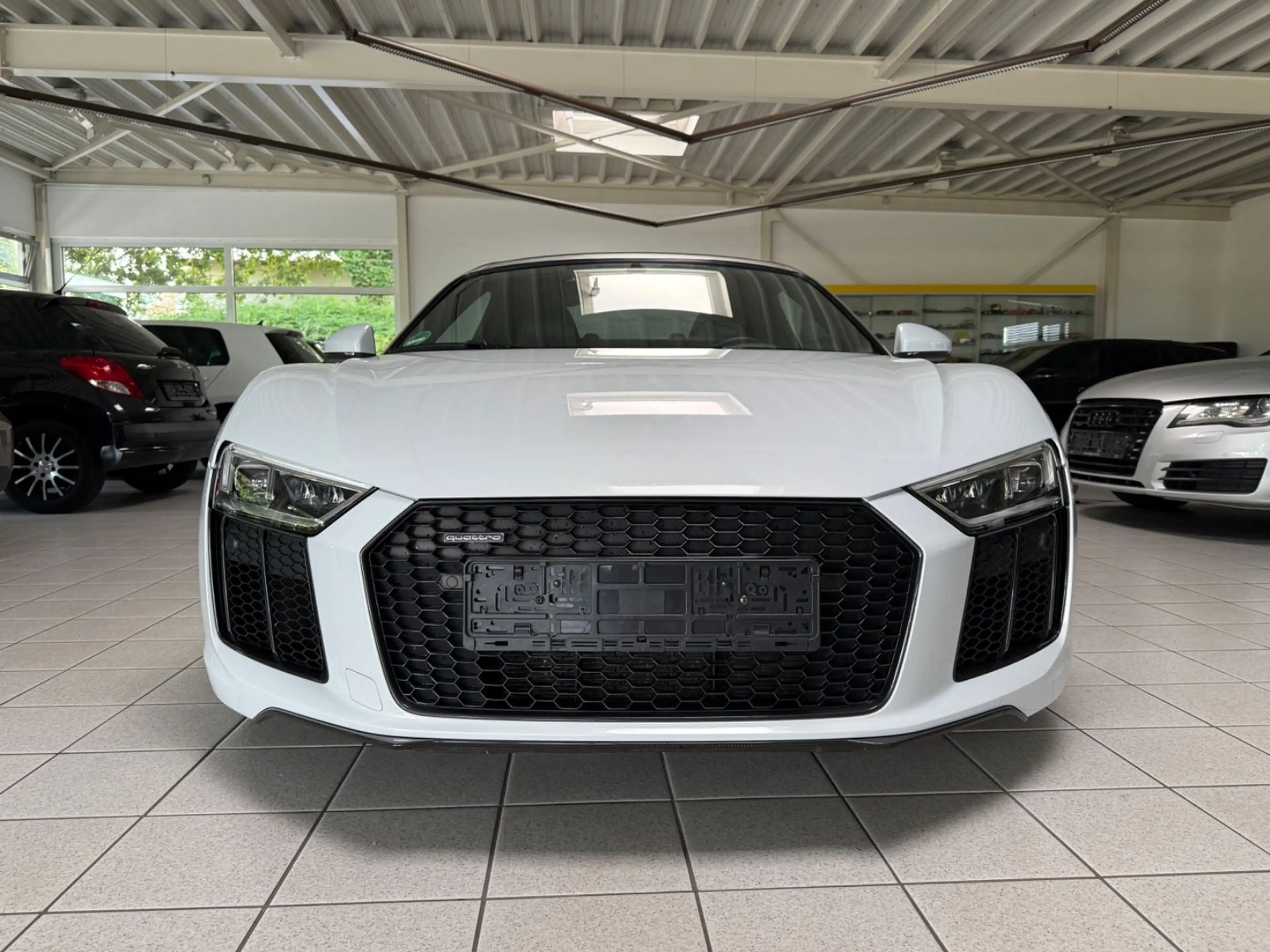 Audi R8 Spyder 5.2 FSI quattro*HU-AU NEU* — photo 8