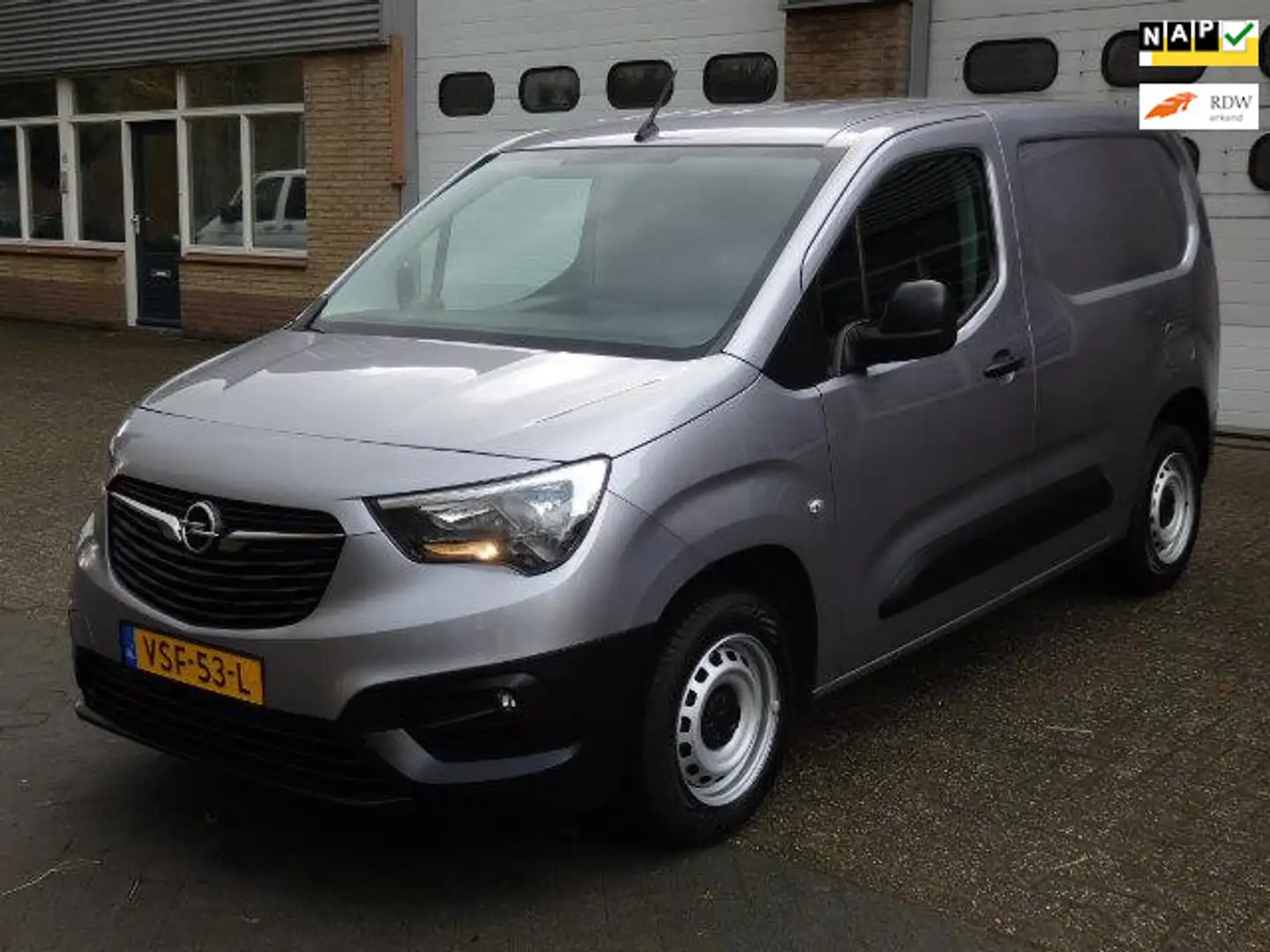 Opel Combo 1.5D L1H1 100 PK AIRO CRUISE PDC Gris - 1