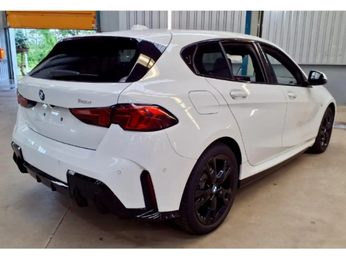 BMW 118 d F70 M Sport ad.M-FW Durchlade Sonnenschutz SHZ a Weiß - 2