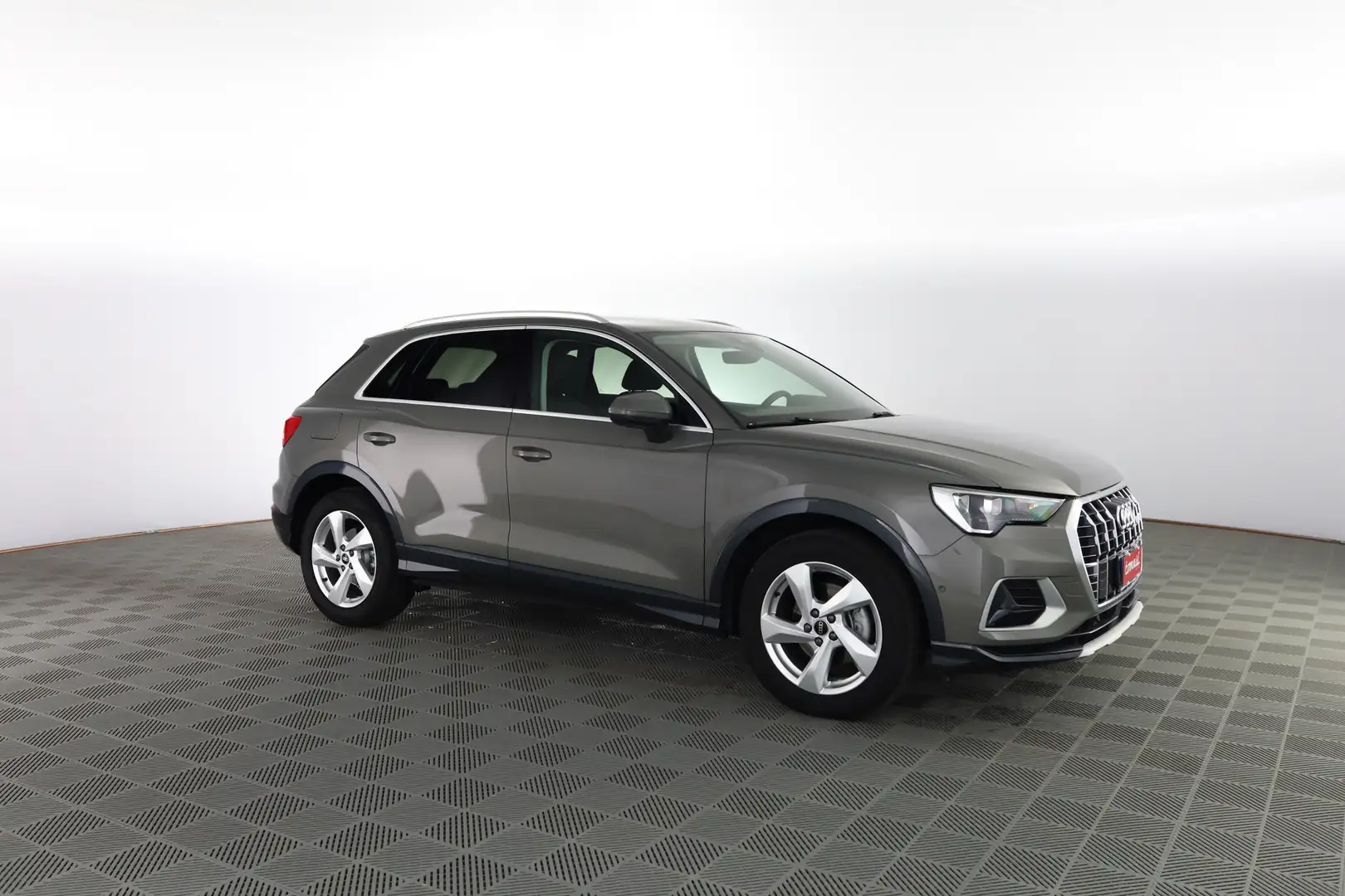 Audi Q3 Q3 35 TDI S tronic Business Advanced Grigio - 2