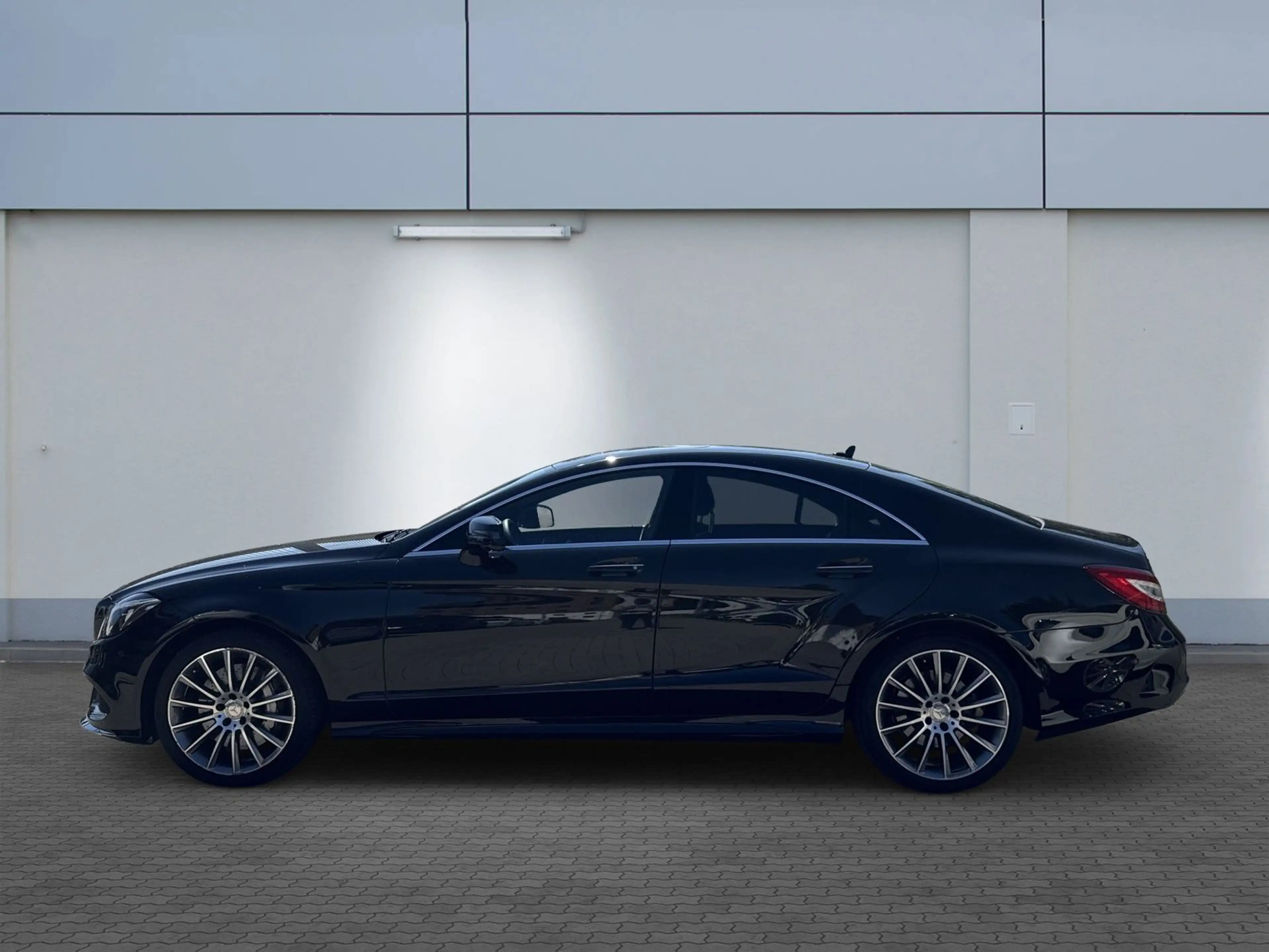 Mercedes-Benz CLS 500 AMG Lim. *NAVI*LED*H&K*MEM*360*LUFT* — photo 4