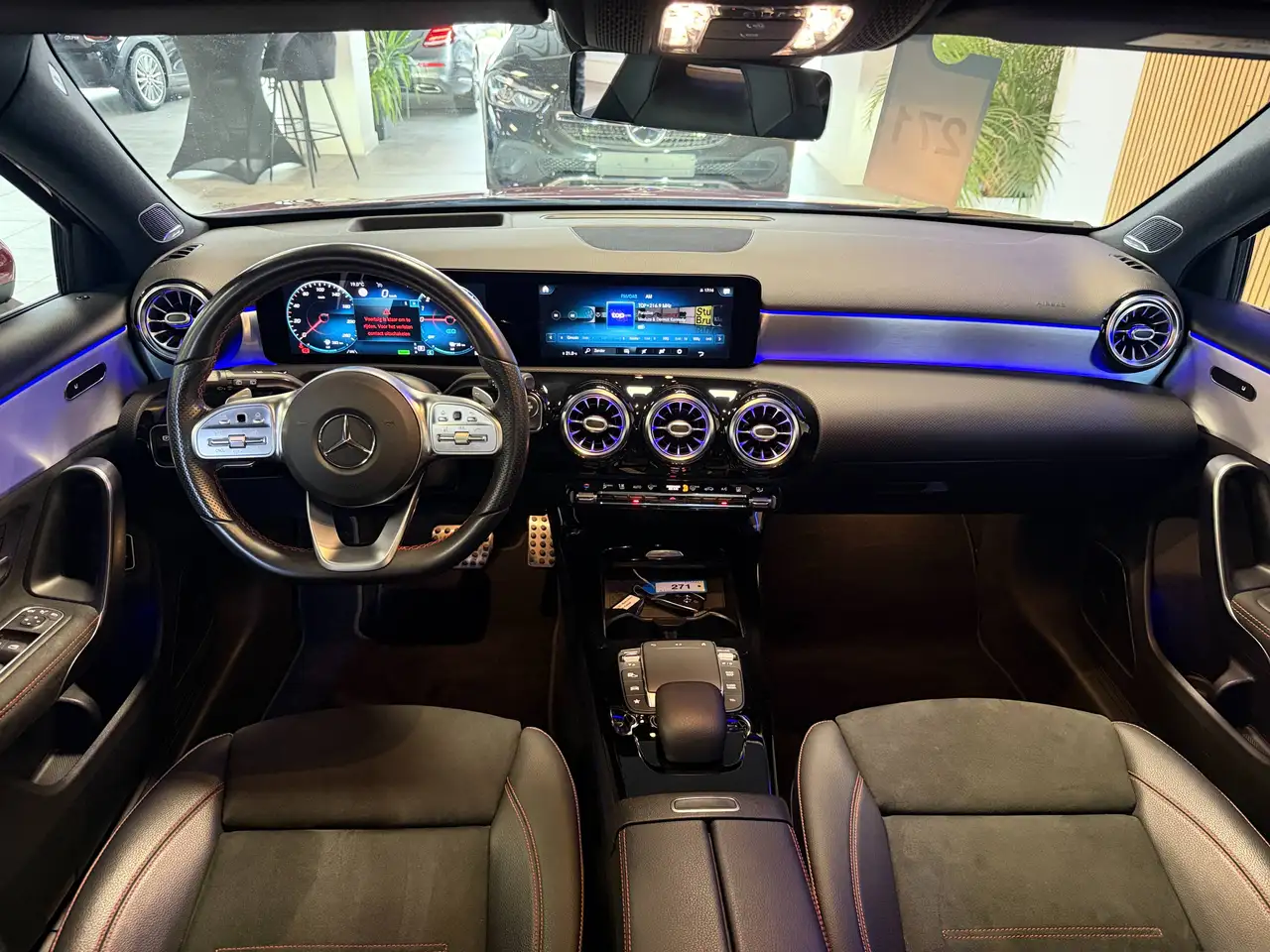 Mercedes-Benz A-Class A 250 e PHEV AMG line, миниатюра 11