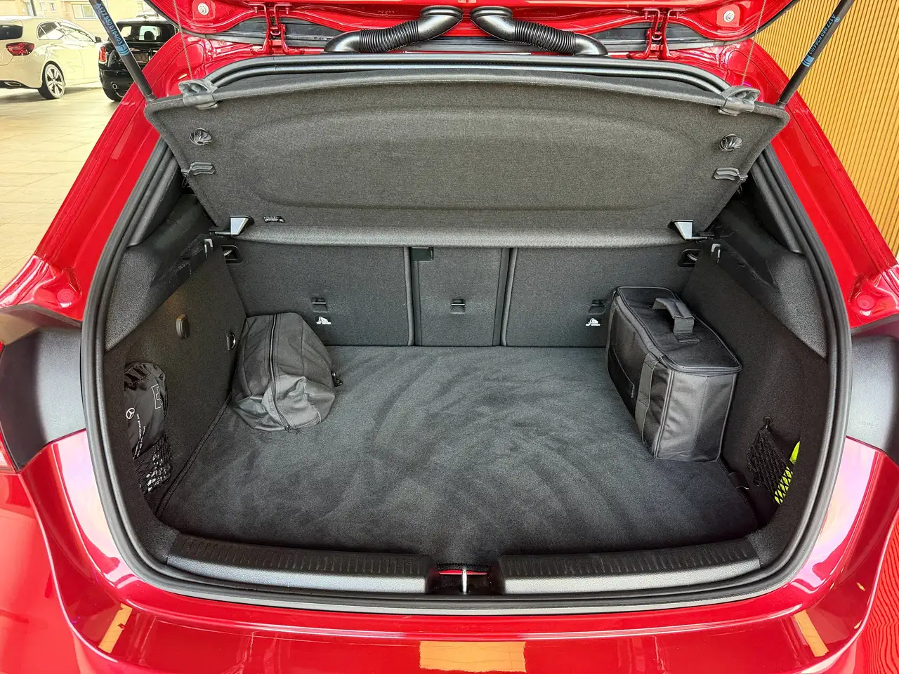 Mercedes-Benz A-Class A 250 e PHEV AMG line, миниатюра 20