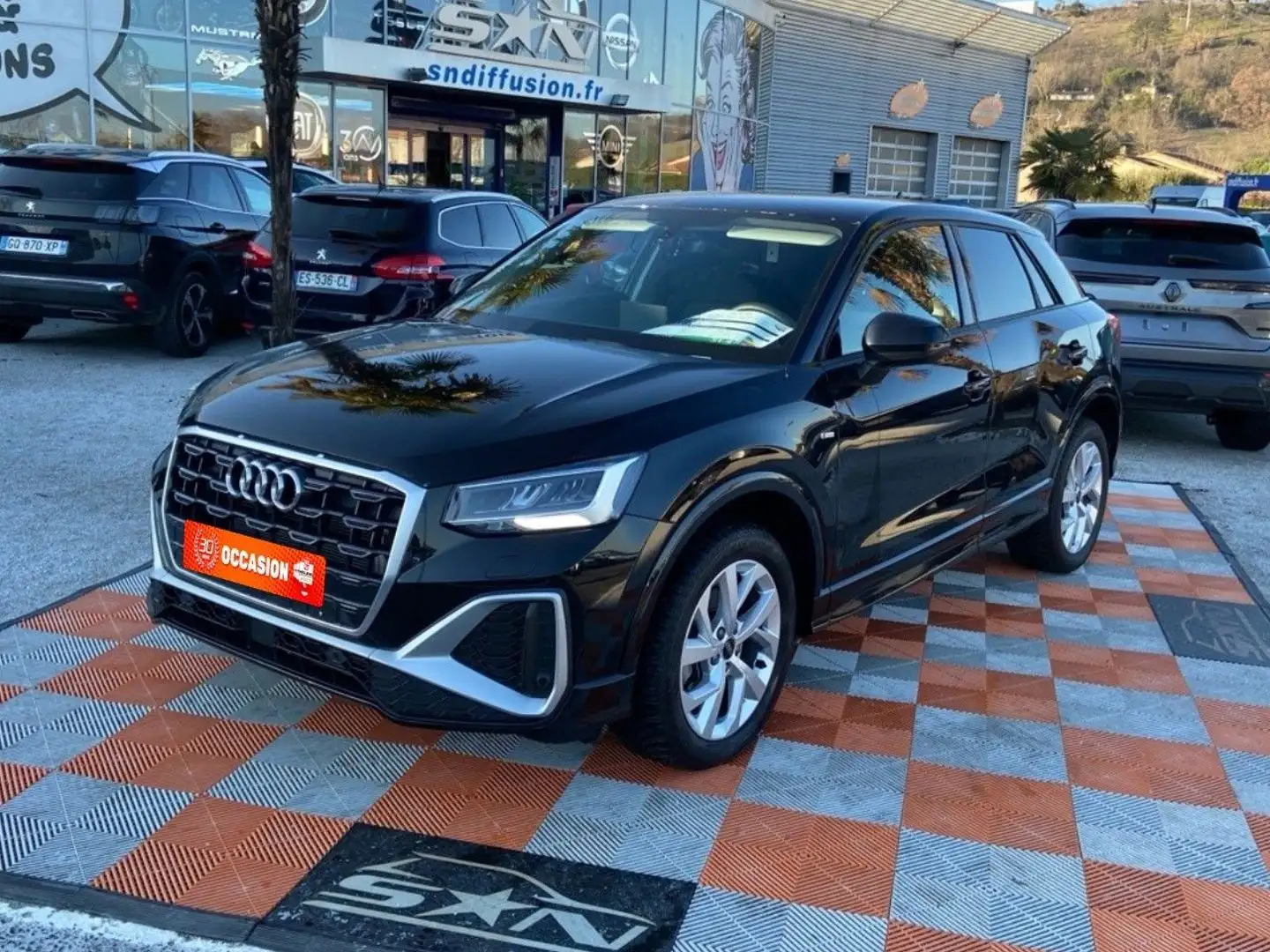 Audi Q2 35 TFSI 150 S-TRONIC S-LINE Ext GPS Caméra Hayon K Noir - 1