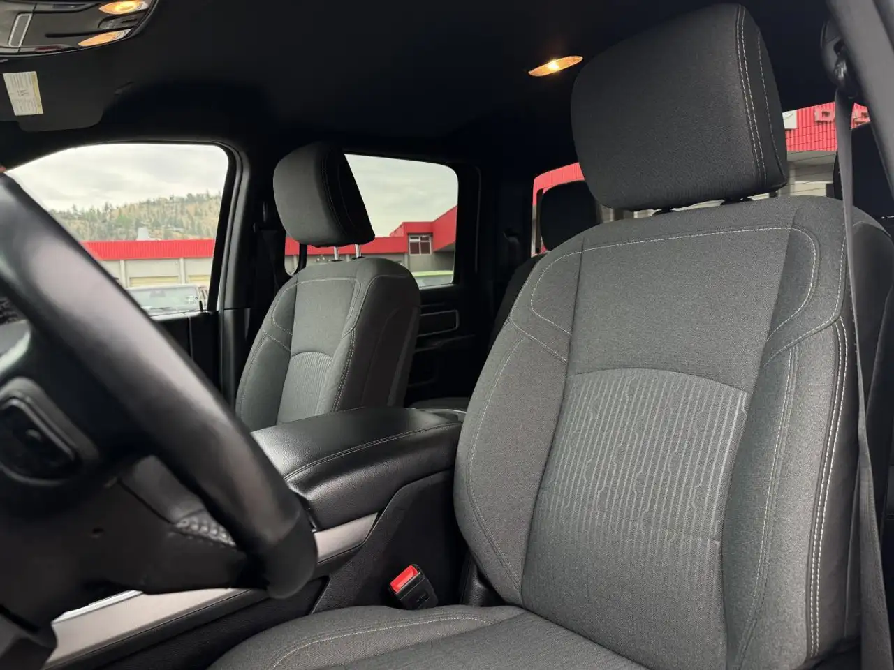 RAM 2500 снимка RAM 2500