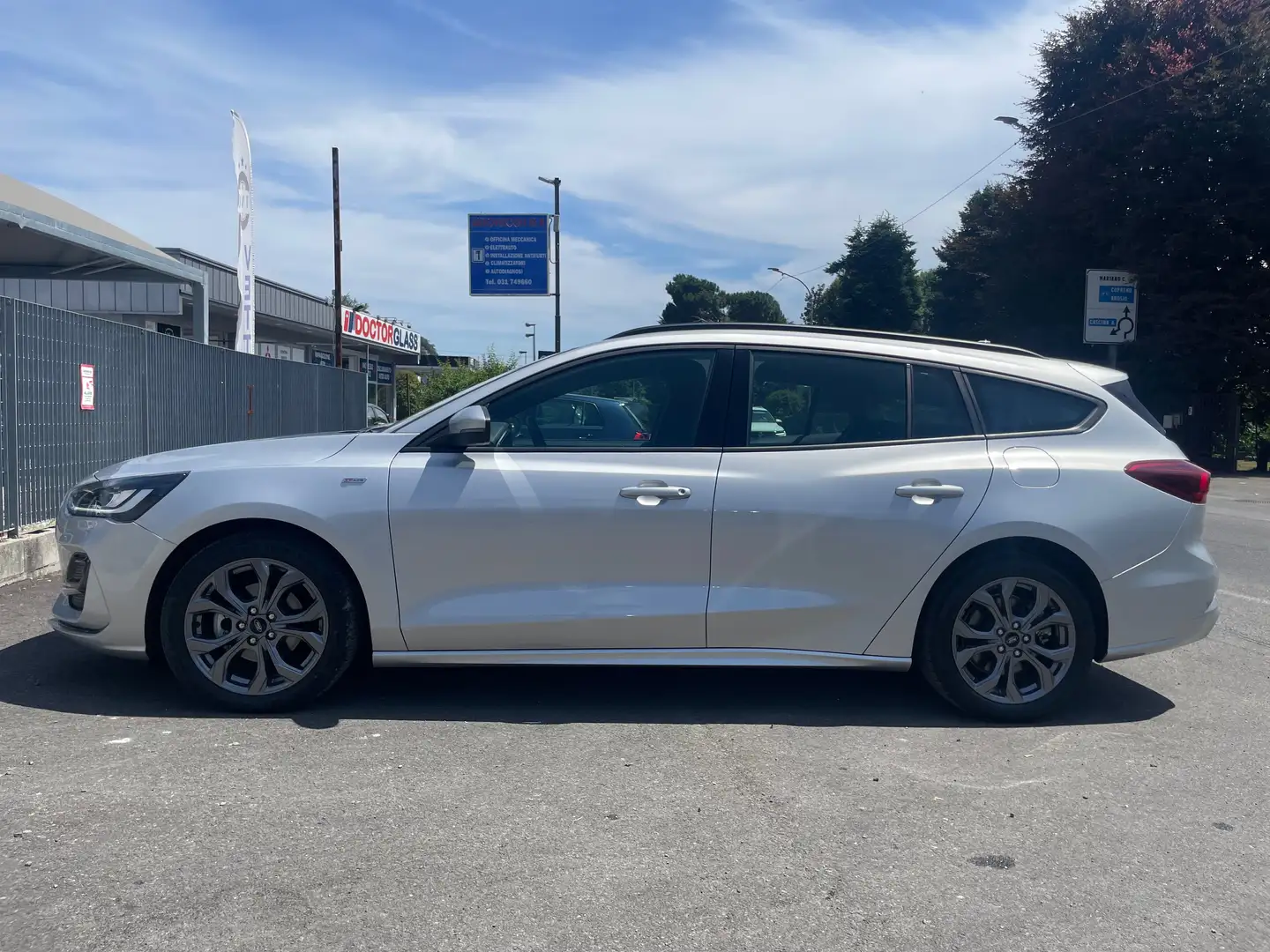 Ford Focus Focus SW 1.0 ecoboost h ST-Line 125cv powershift Zilver - 2