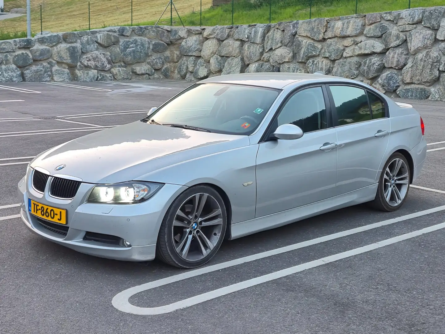 BMW 320 330 320i High Executive met sportonderstel Zilver - 1