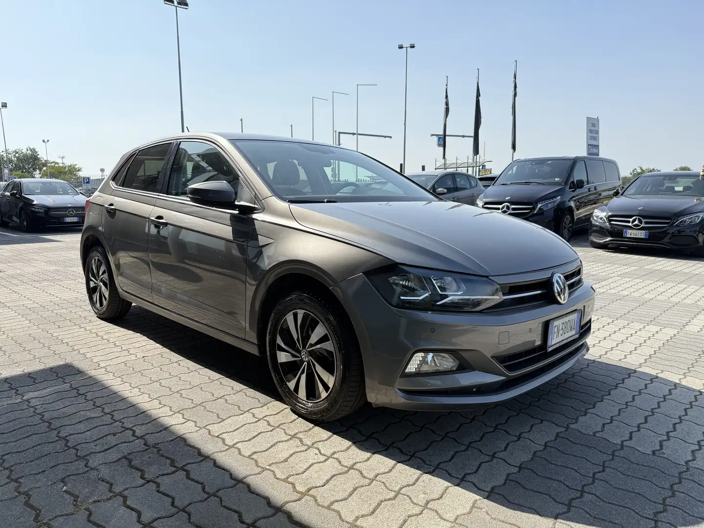 Volkswagen Polo Polo 5p 1.0 tgi Comfortline 90cv Grigio - 2