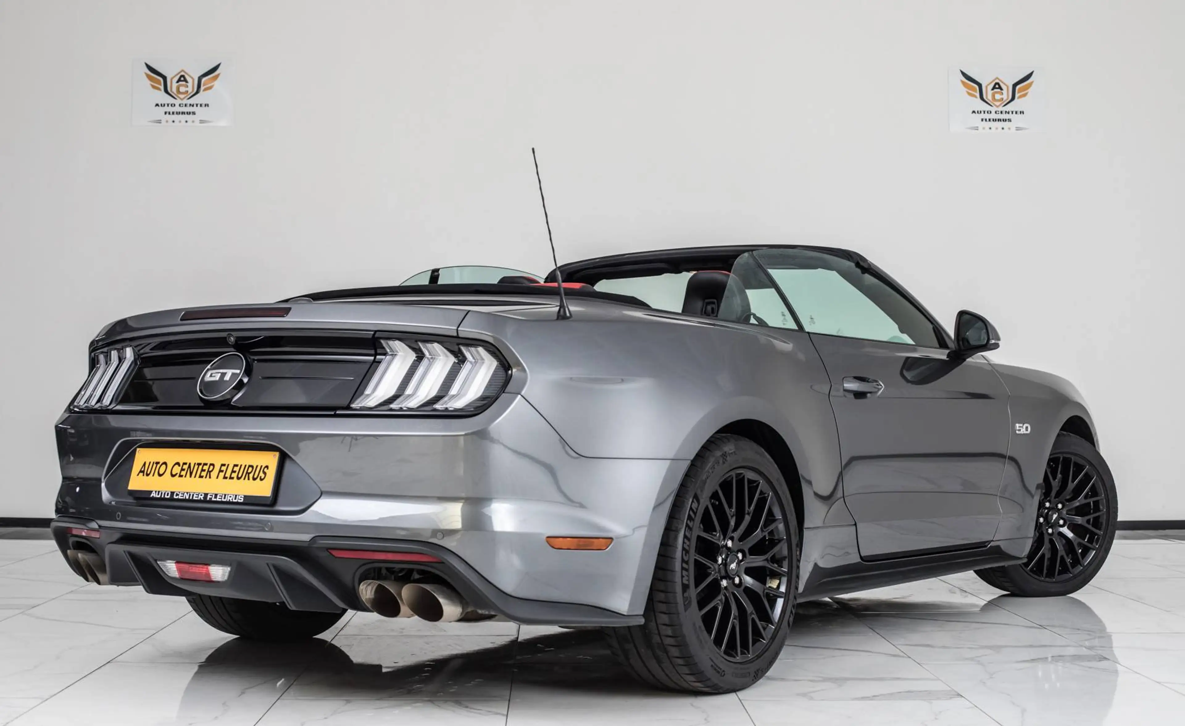 Ford Mustang GT 500 V8 CABRIOLET FACE LIFT — photo 4
