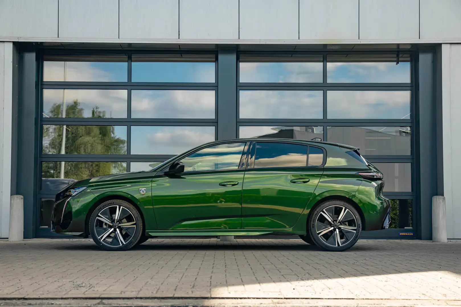 Peugeot 308 GT | Automaat 130pk | Zetelverw. | 360°Camera |... Groen - 2