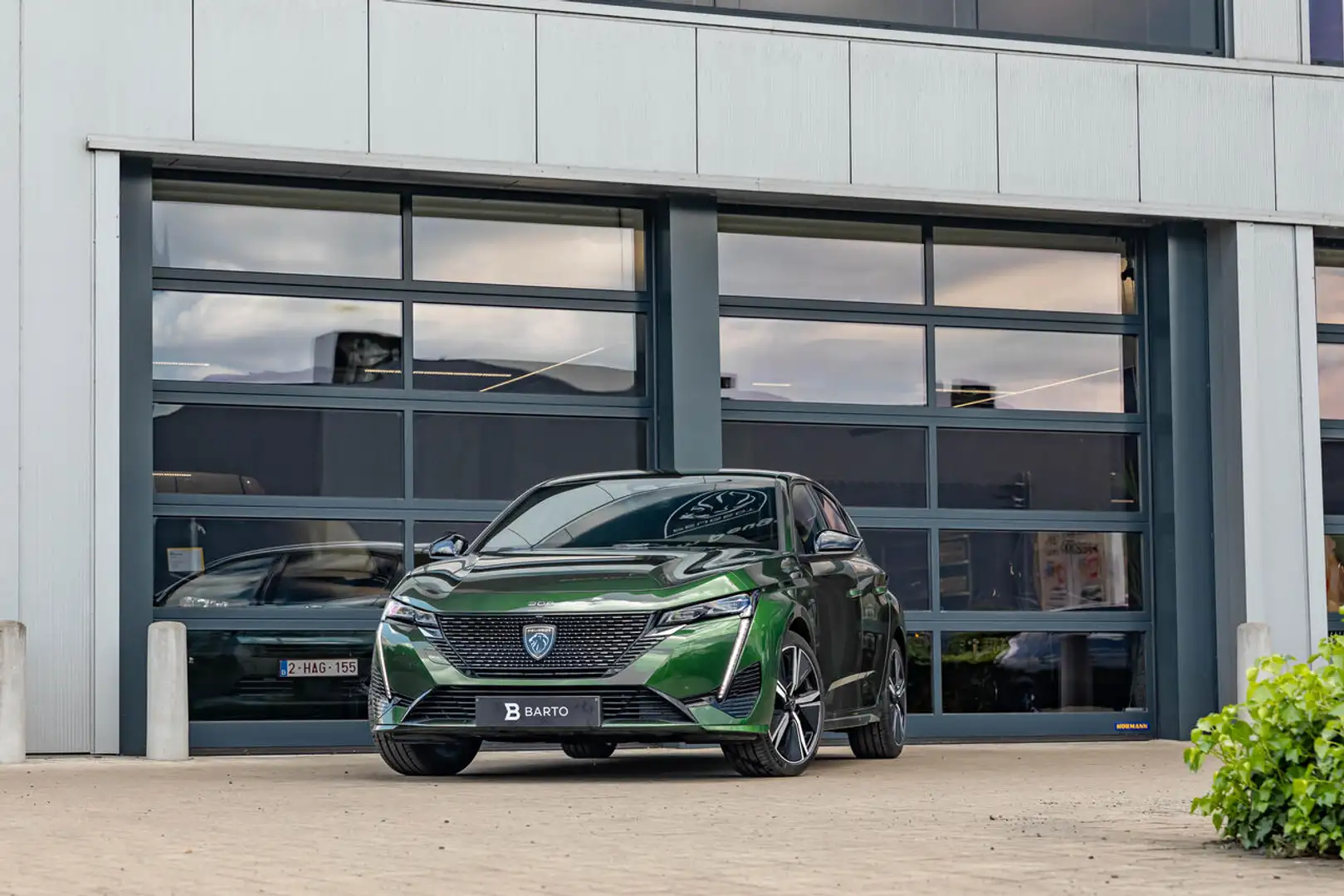 Peugeot 308 GT | Automaat 130pk | Zetelverw. | 360°Camera |... Verde - 1