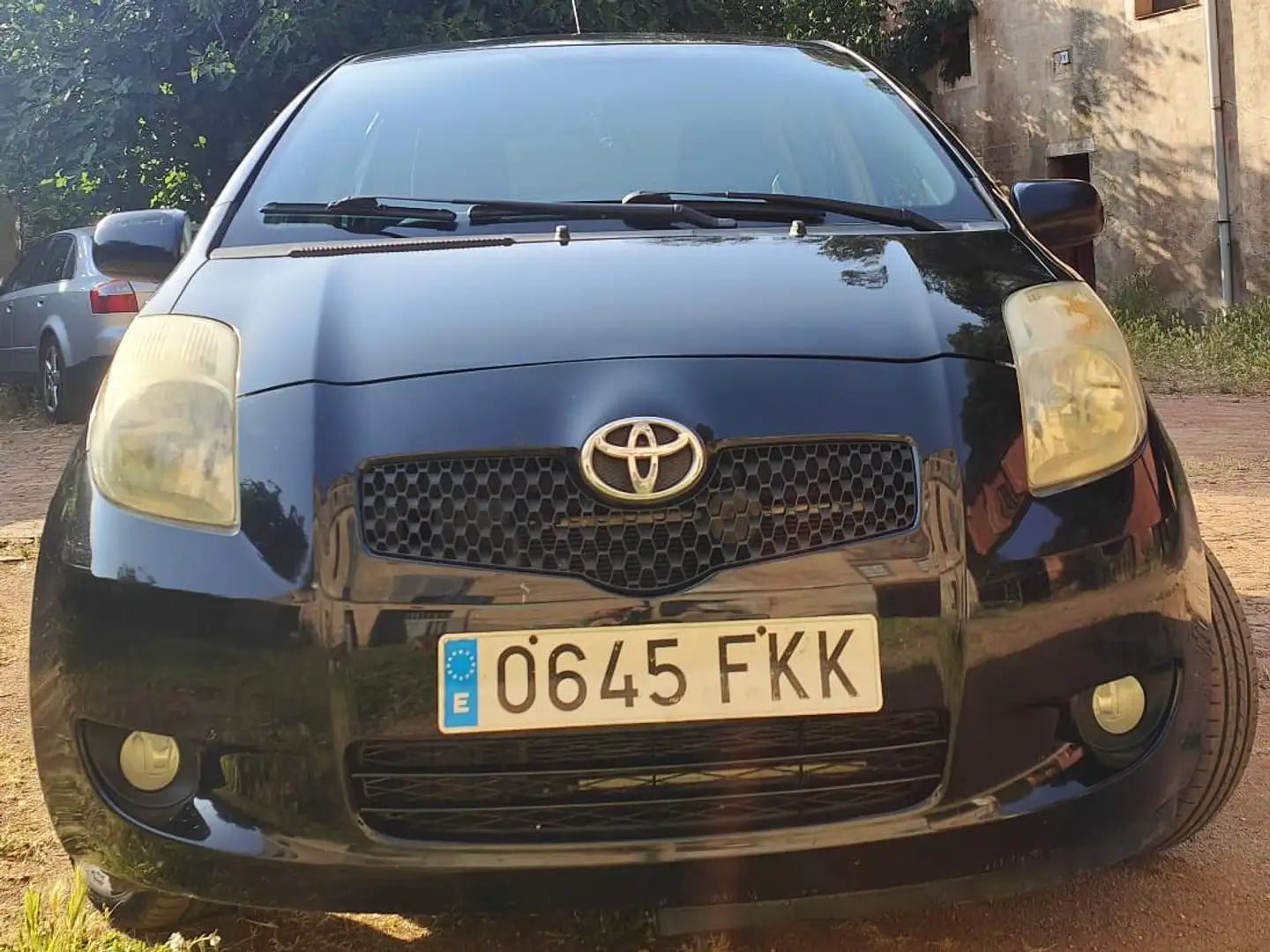 Toyota Yaris Yaris 1.3 VVT-i Sol Sol Negro - 1