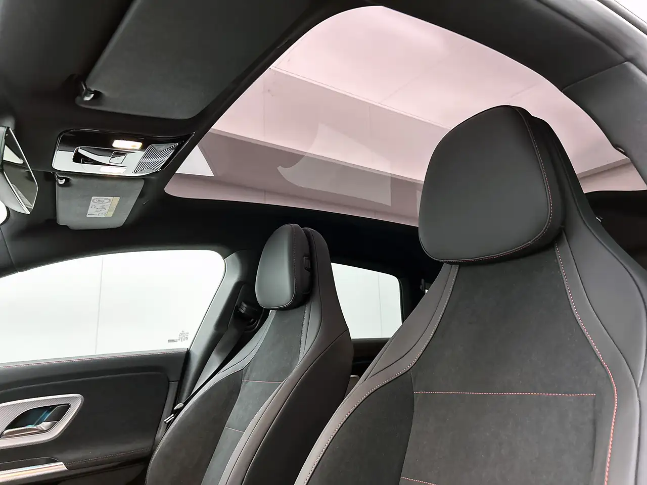 Mercedes-Benz CLA 2026 — фото 12