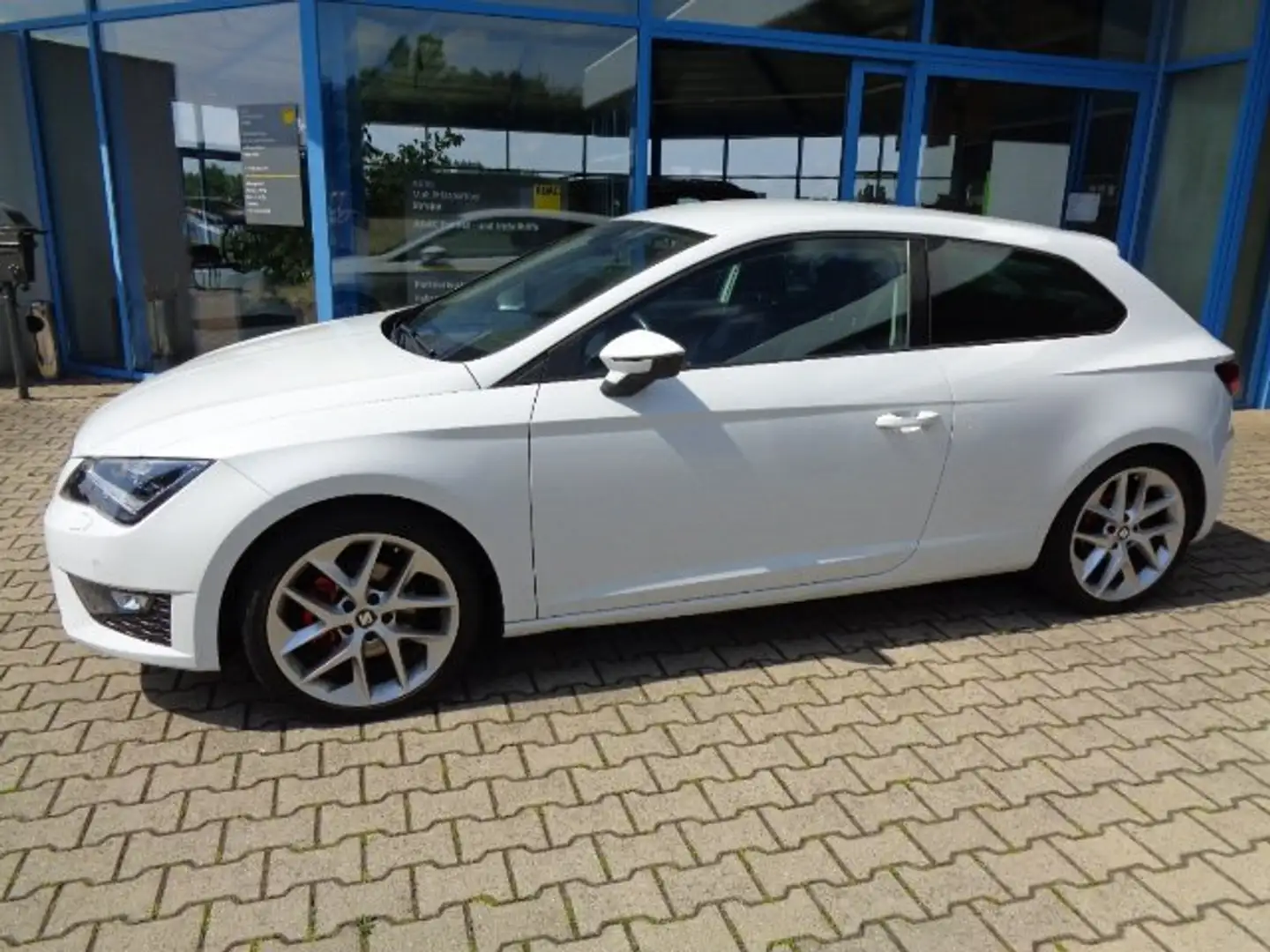 SEAT Leon 1,4 TSI FR Coupe LED/Winterpaket/Scheckheft Weiß - 2