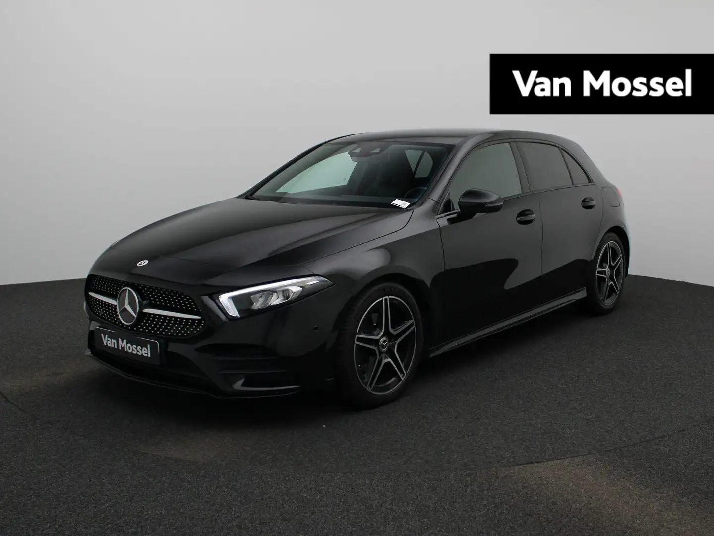 Mercedes-Benz A 180 Business Solution AMG | Navigatie | Camera | Stoel Zwart - 1