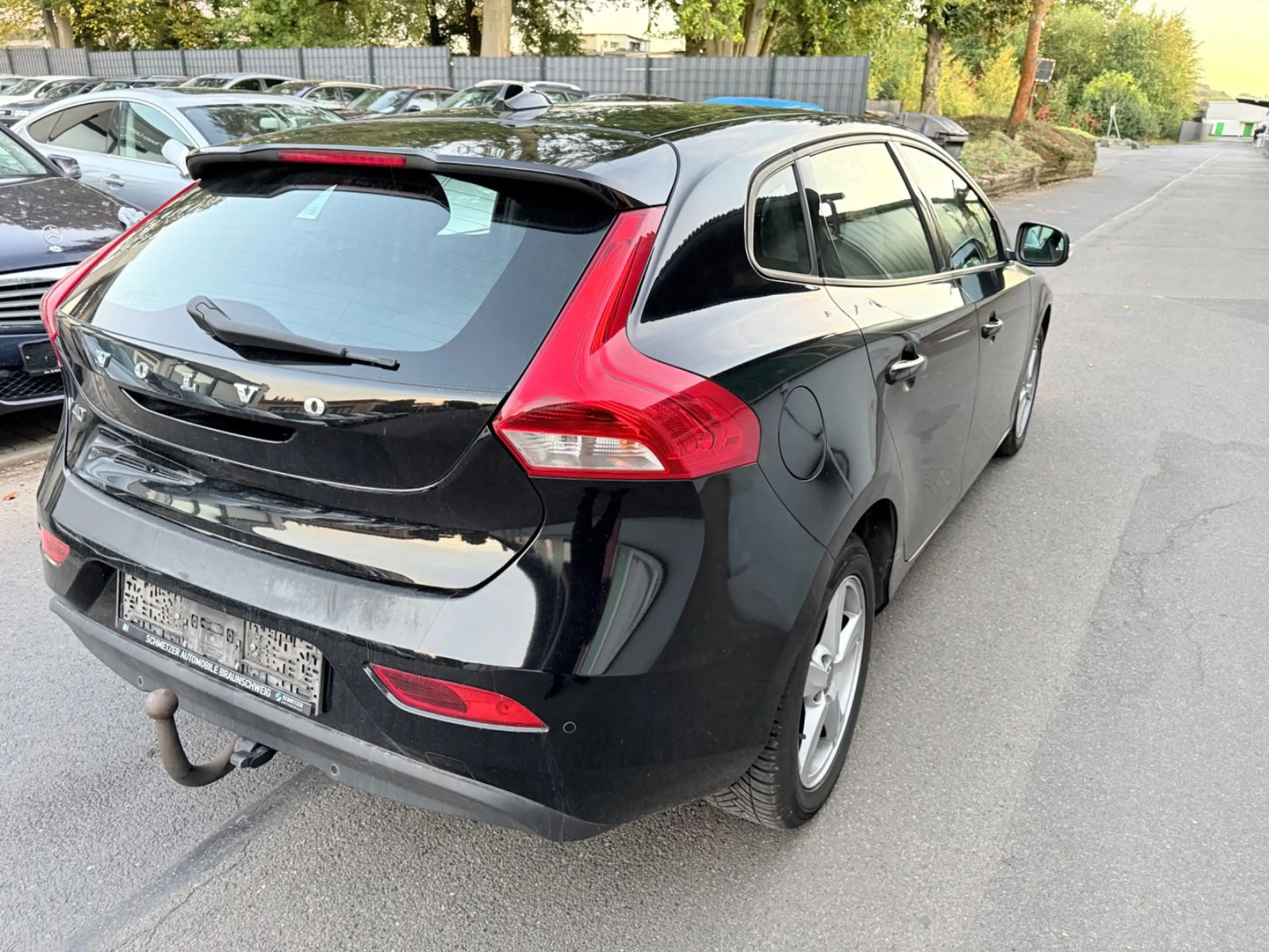 Volvo V40 Kinetic — photo 6