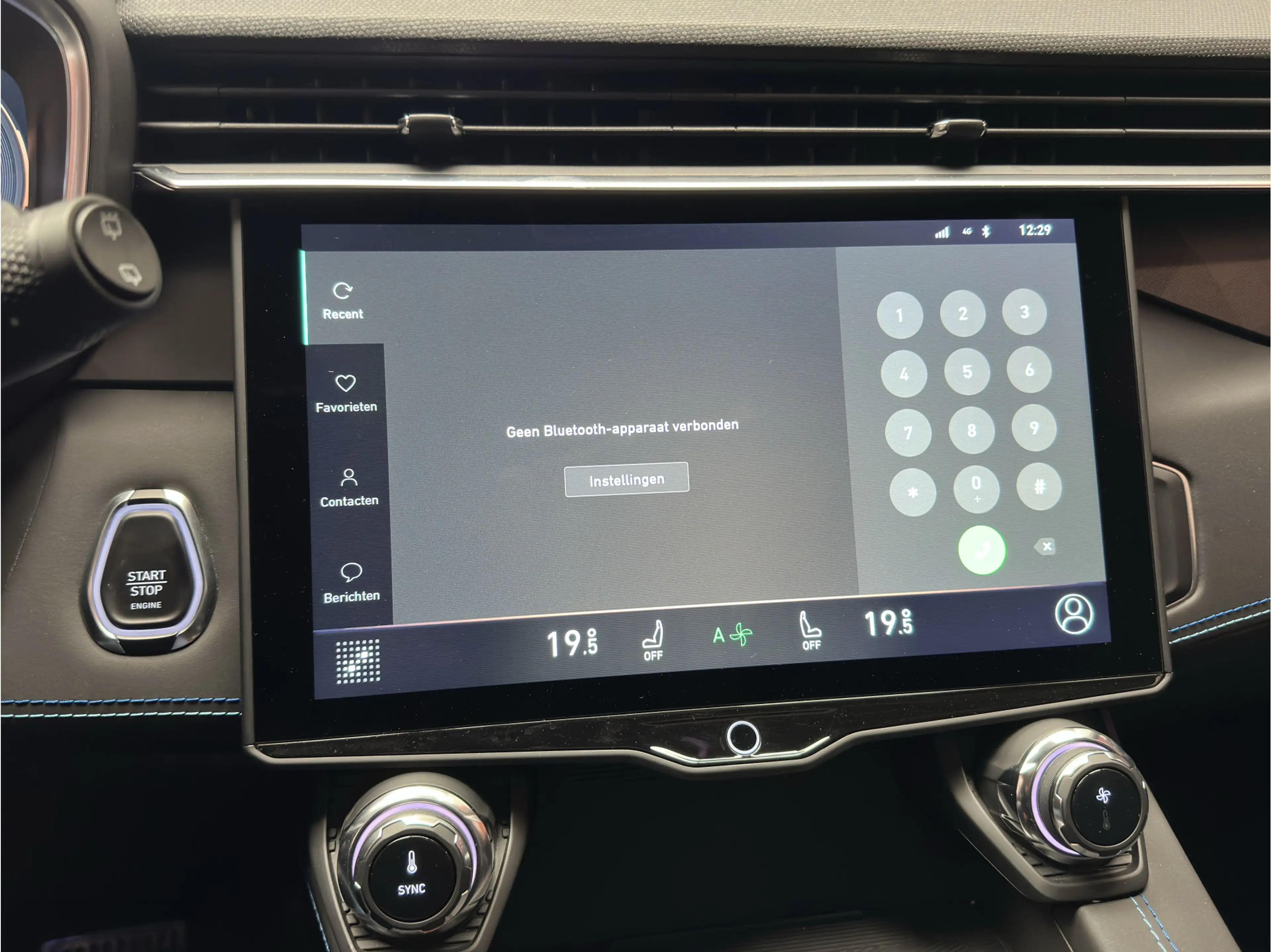 Lynk & Co 01 1.5 6.6kW FACELIFT ZWARTE HEMEL 360 CAMERA ADAPTIV — photo 39