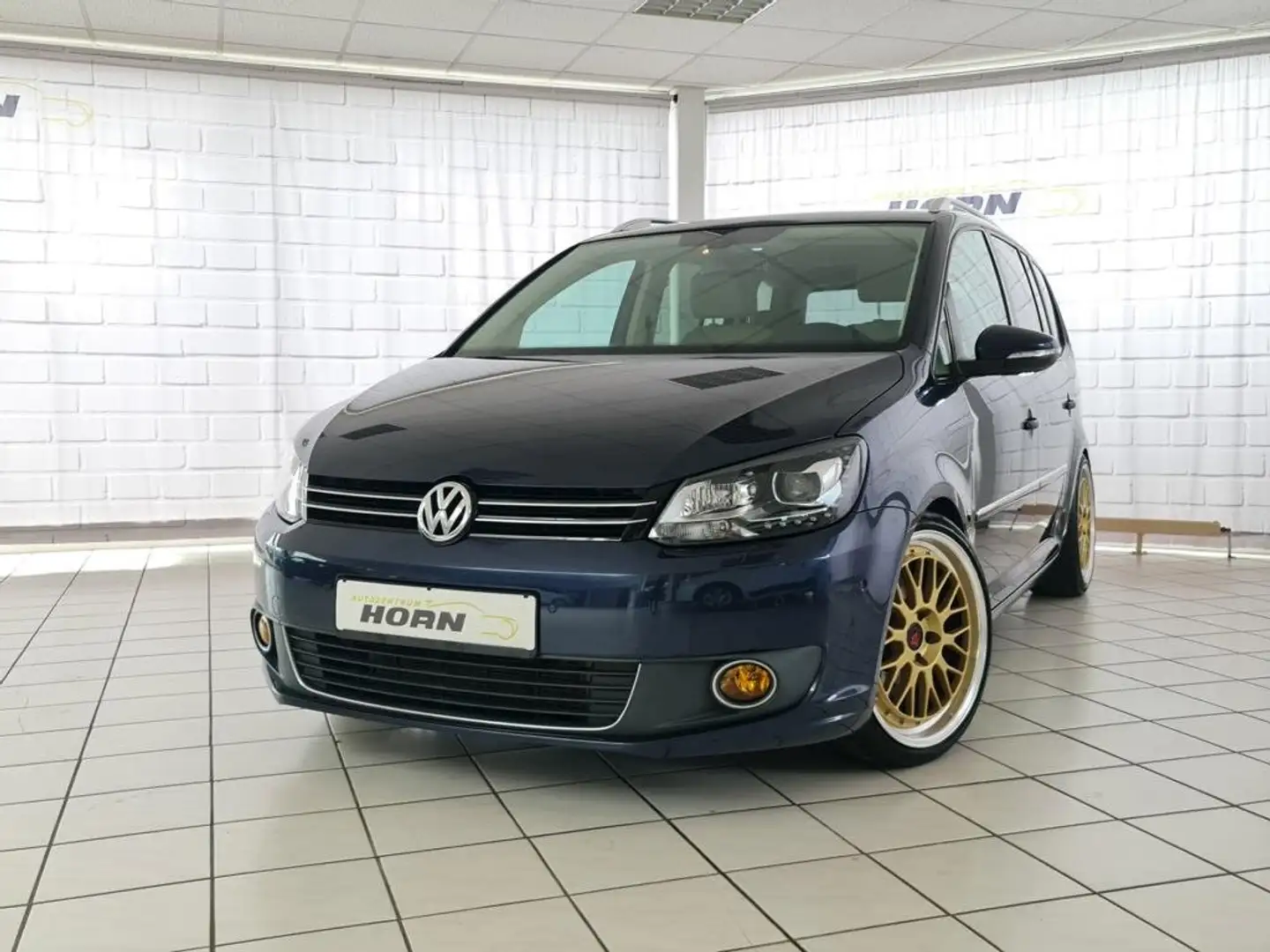 Volkswagen Touran Highline, Bi-Xenon, Kamera, Navi, Pano, AHK, LMF Bleu - 1