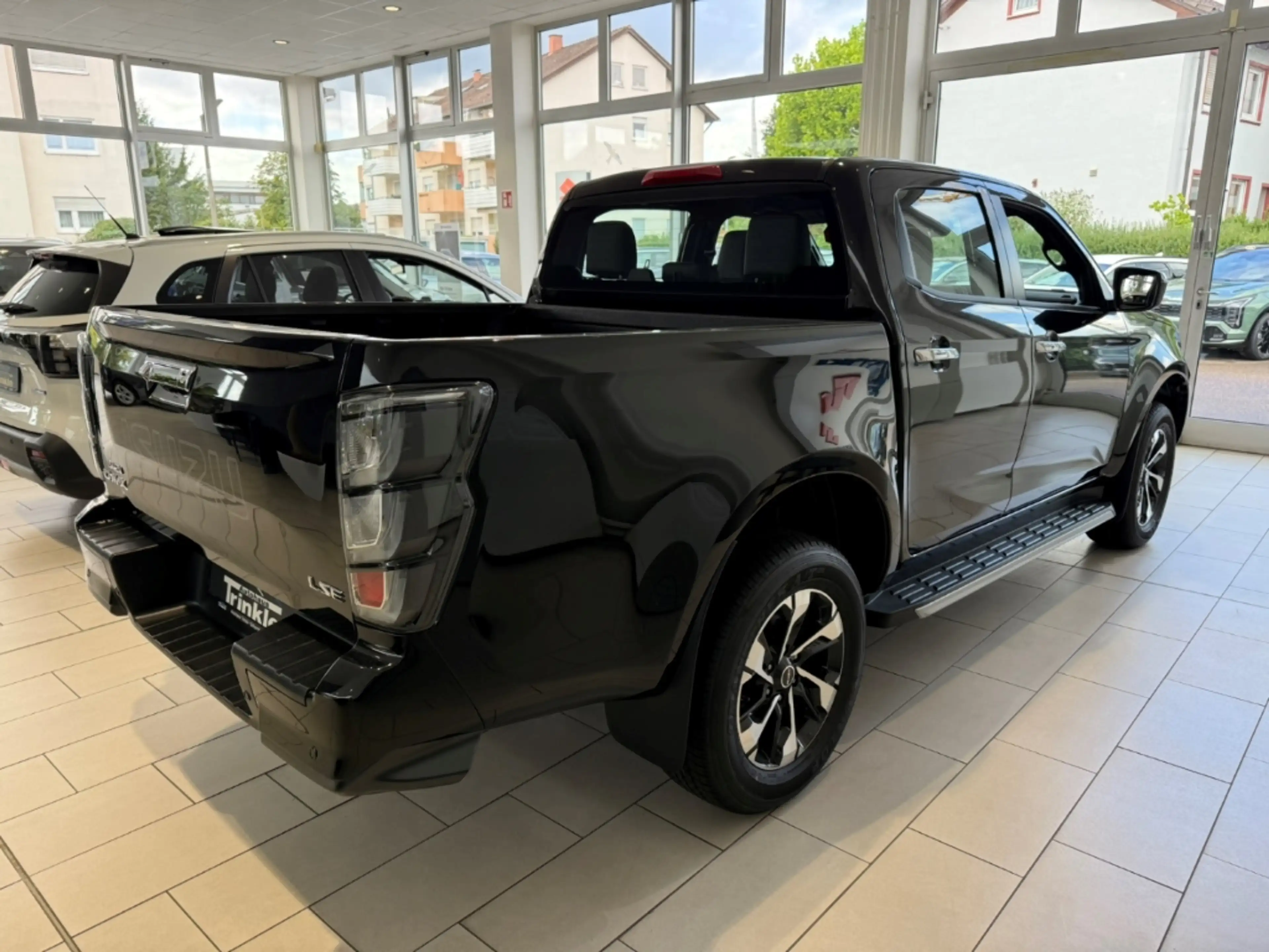 Isuzu D-Max Double Cab 4WD LSE AT Leder LED Apple CarPlay Andr — photo 11