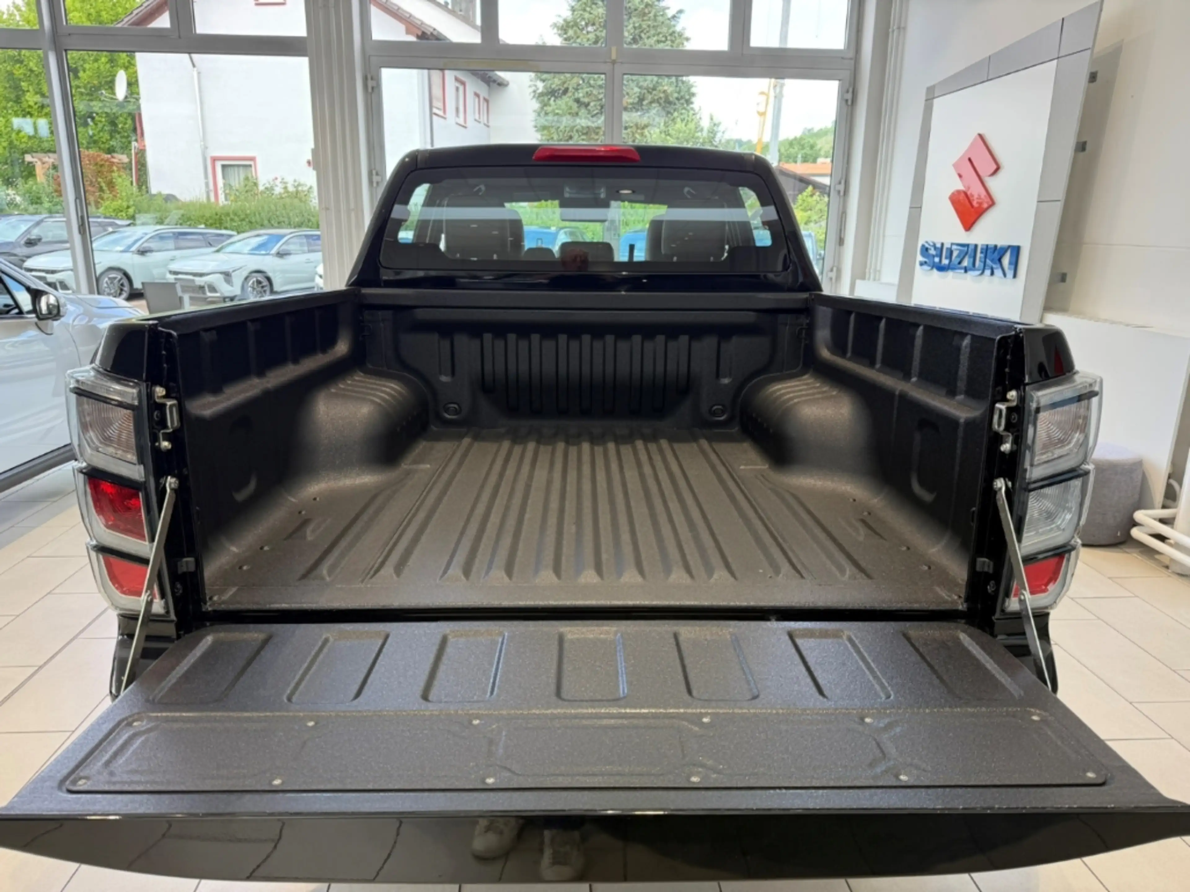 Isuzu D-Max Double Cab 4WD LSE AT Leder LED Apple CarPlay Andr — photo 6