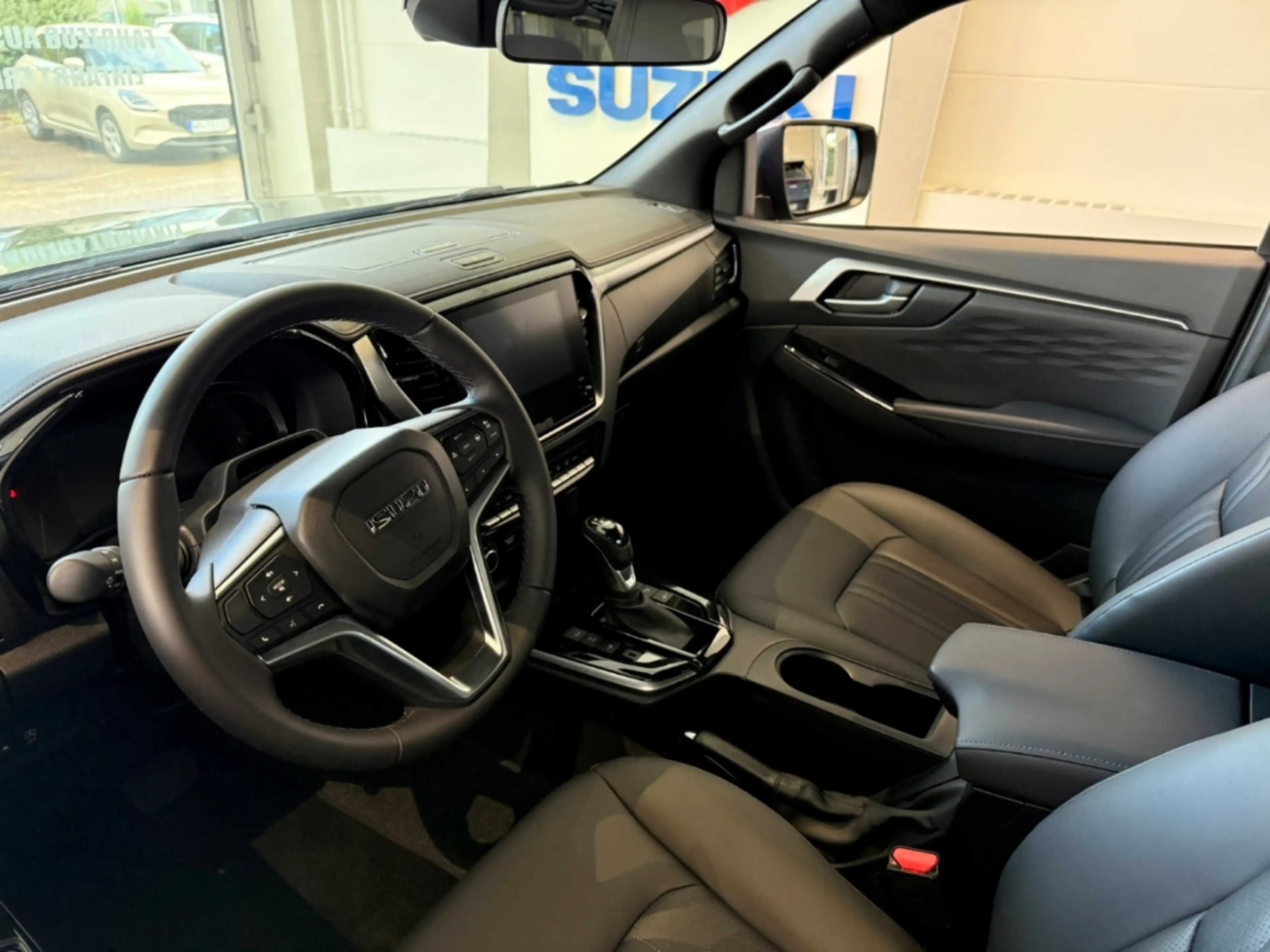 Isuzu D-Max Double Cab 4WD LSE AT Leder LED Apple CarPlay Andr — photo 7