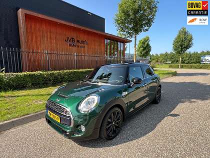 MINI Cooper S 2.0 Chili Serious Business, H&K, grote navi