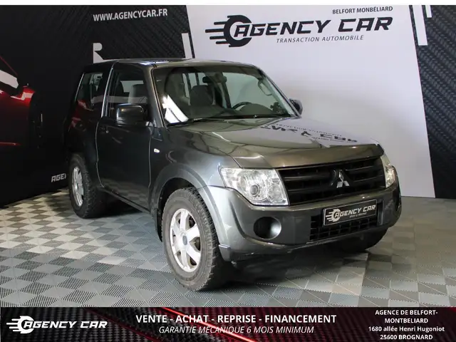 Mitsubishi Pajero COURT - 3.2 DI-D FAP - Finition Inform - Très bel état