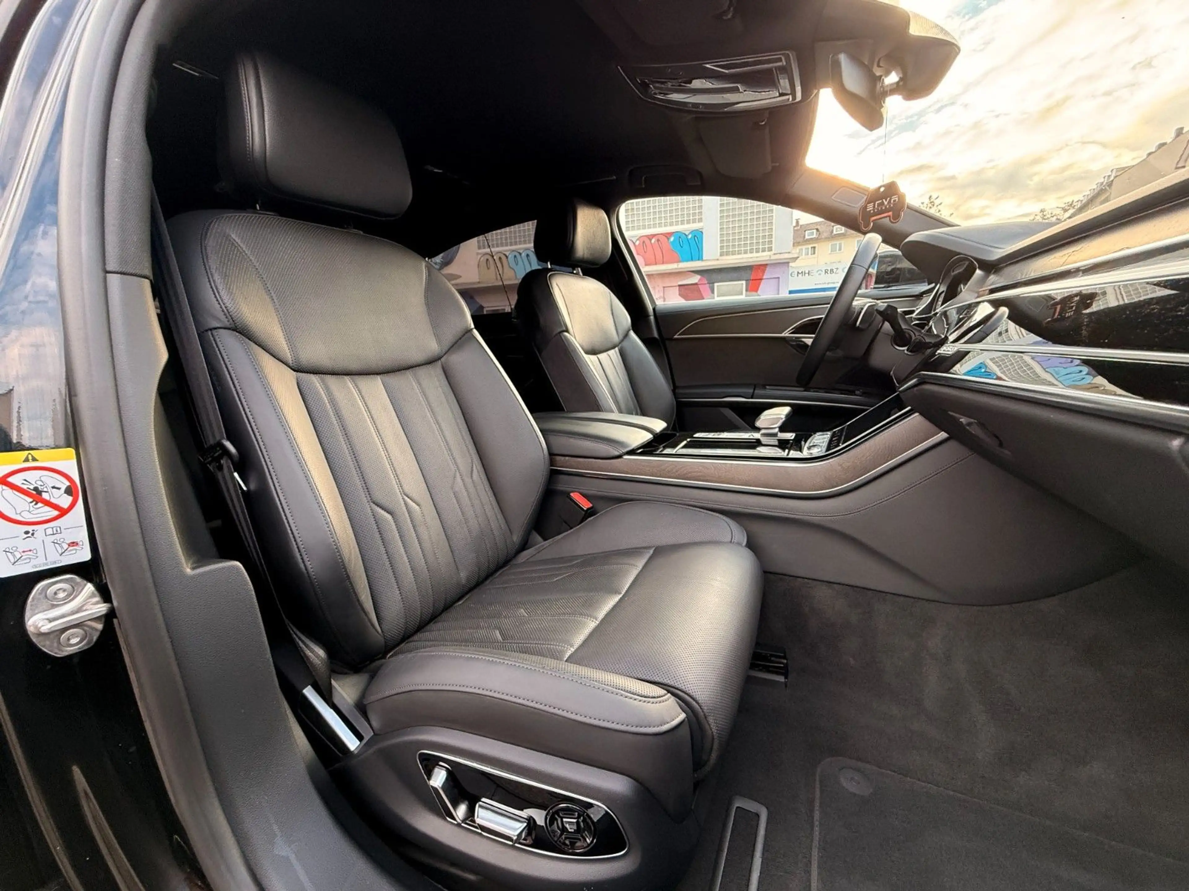 Audi A8 50 TDI L quattro | CHAUFFEUR | Bang & Olufsen — photo 11