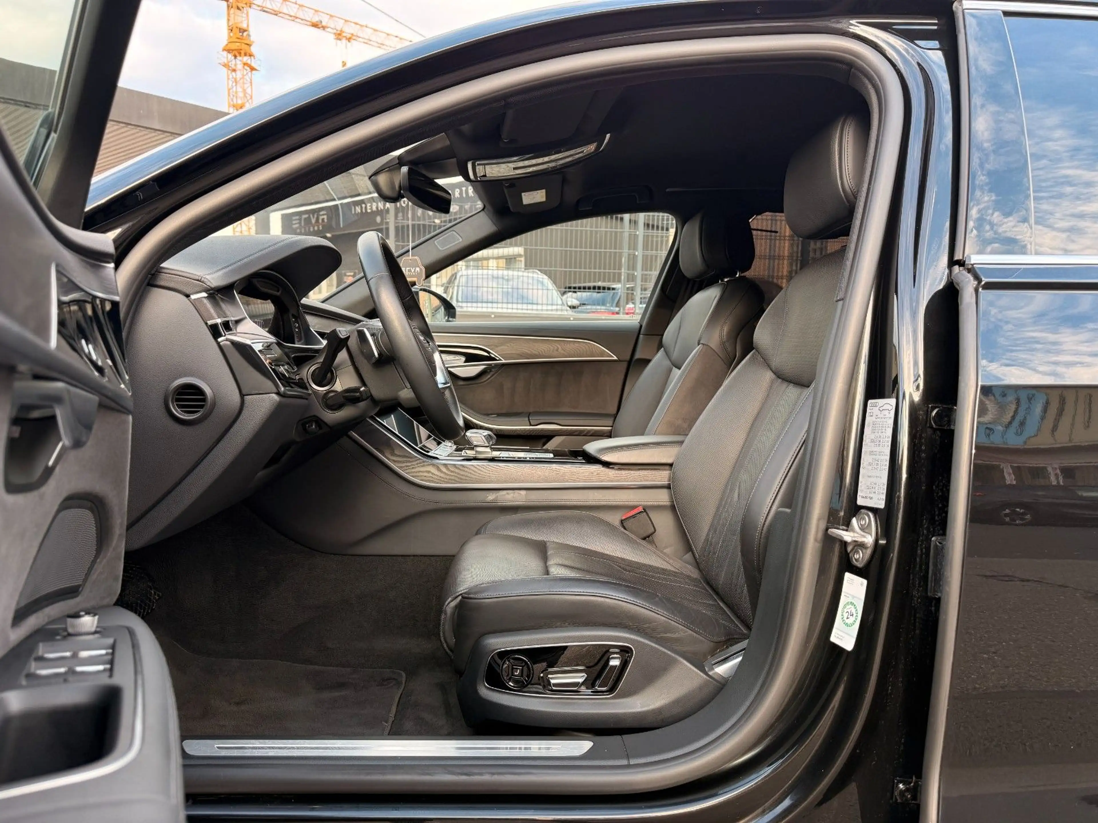 Audi A8 50 TDI L quattro | CHAUFFEUR | Bang & Olufsen — photo 12