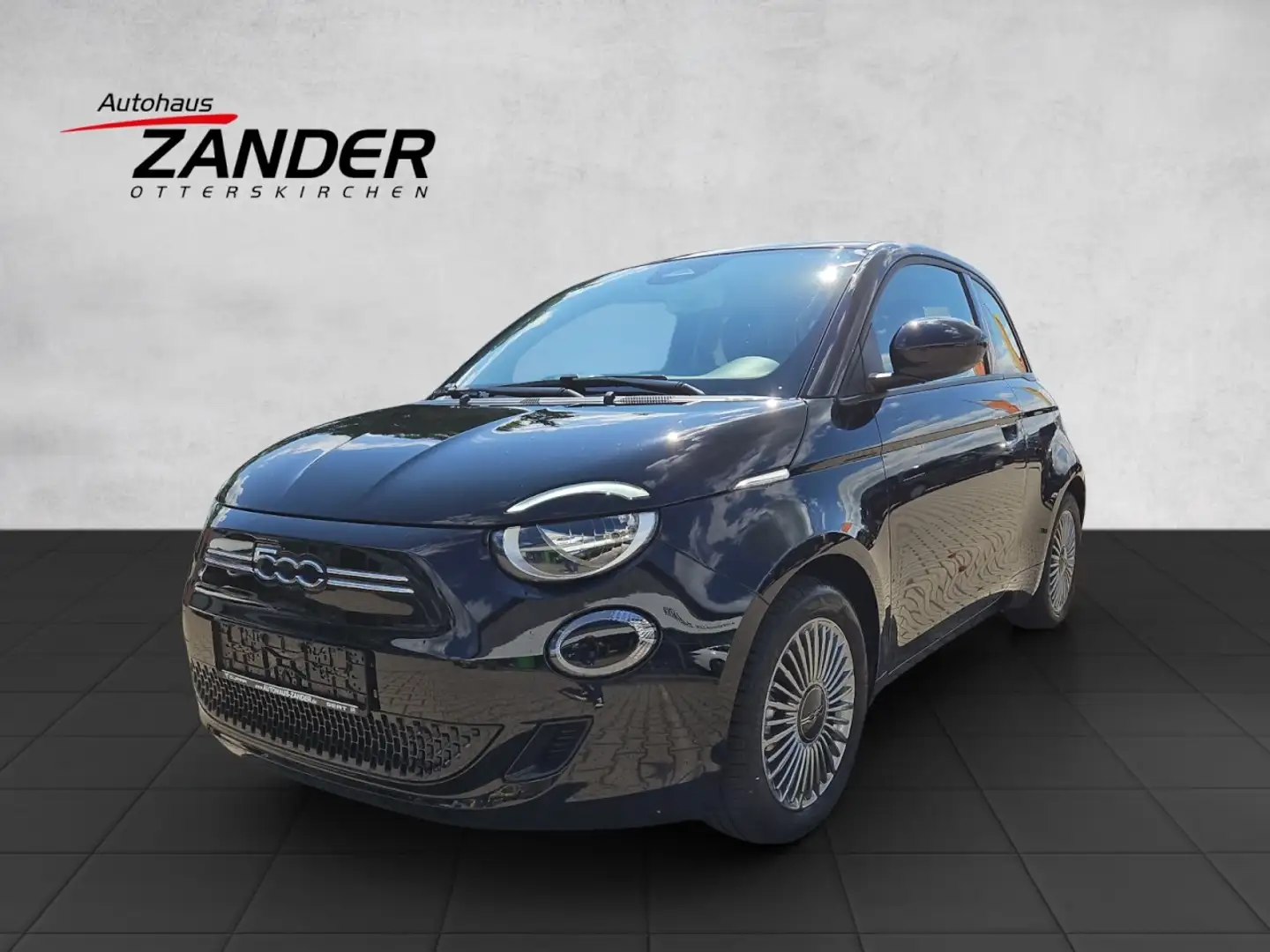 Fiat 500 e Icon - Navi - Tempomat-Batterieprotokoll Schwarz - 1