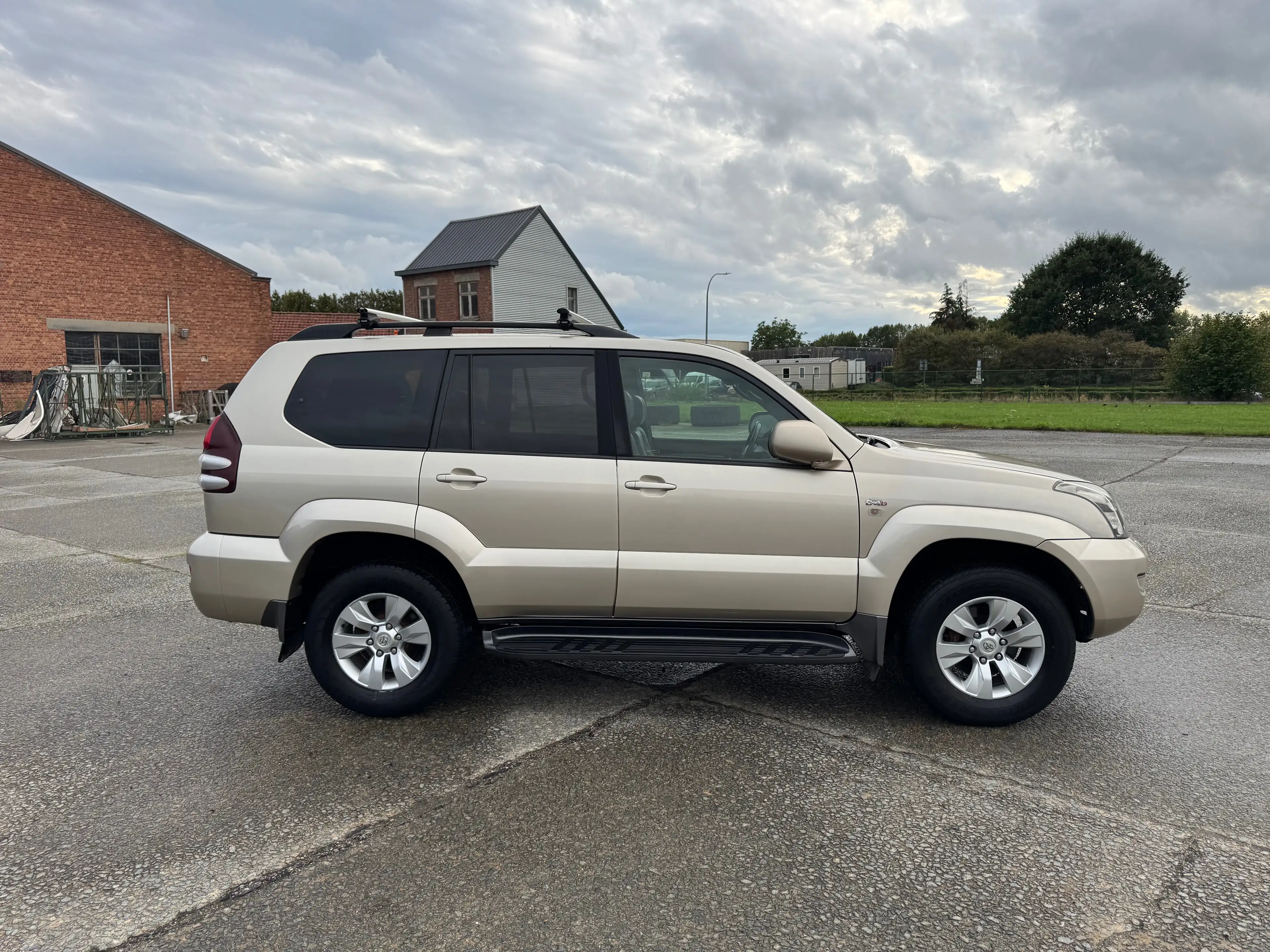 Toyota Land Cruiser 3.0 D-4D VIP / Facelift / 7Place / Automaat / Export Afrik — photo 7