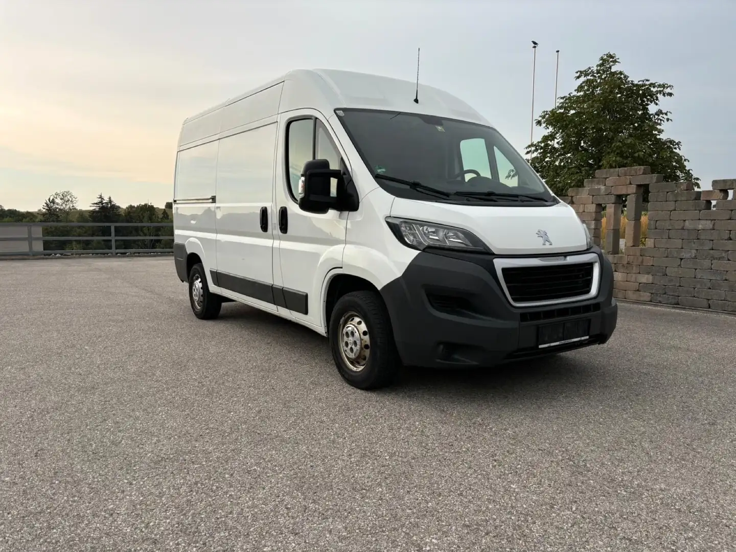 Peugeot Boxer Bus 3000 L2H2 2,2 HDi 110 FAP Euro 5 Wit - 2