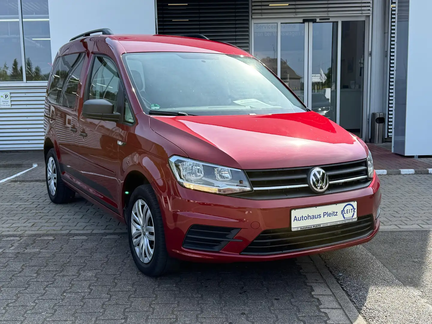 Volkswagen Caddy Trendline 1.4 TSI DSG Piros - 1