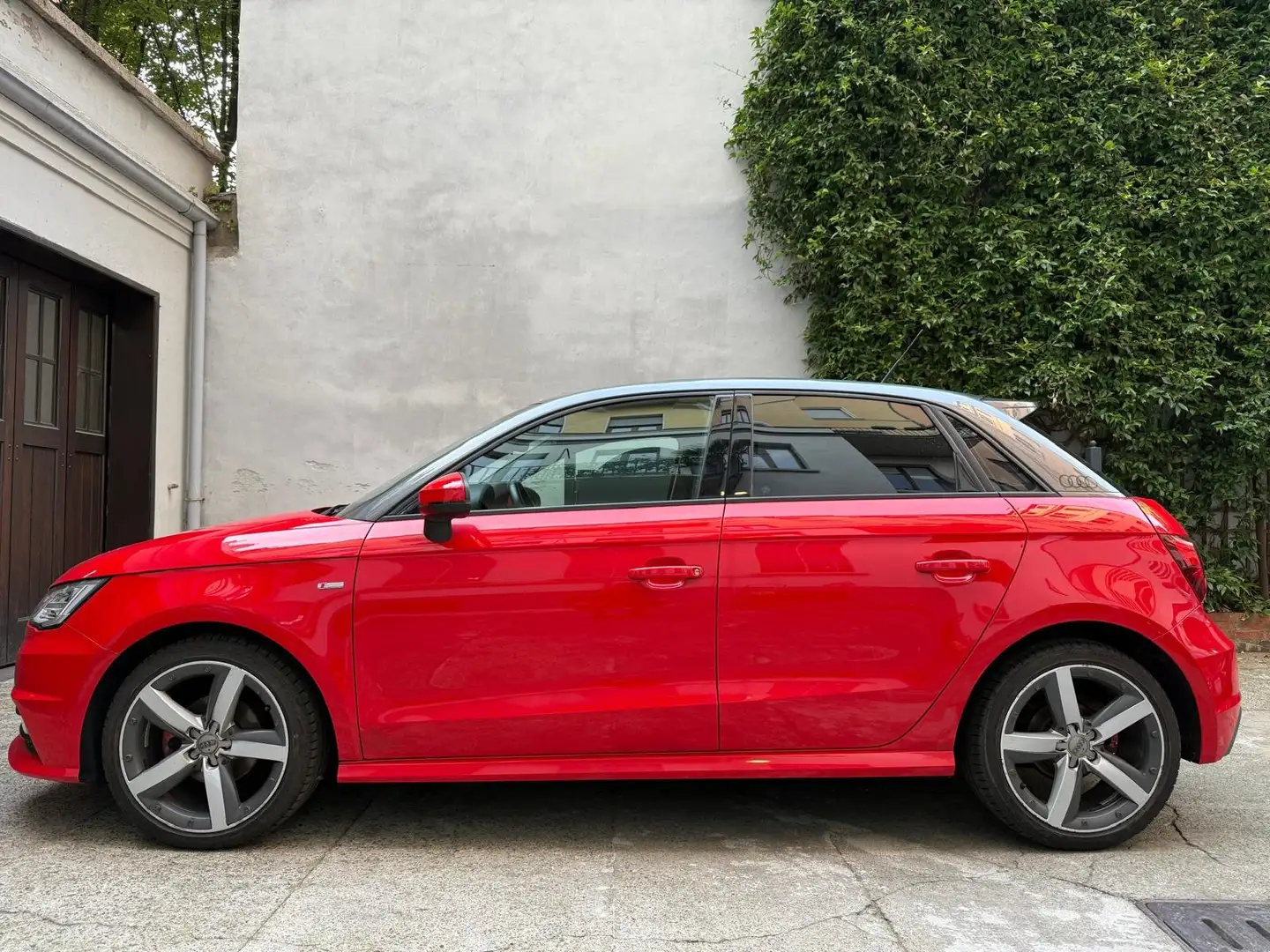 Audi A1 Sportback 82cv (NEOPATENTATI) Rosso - 1