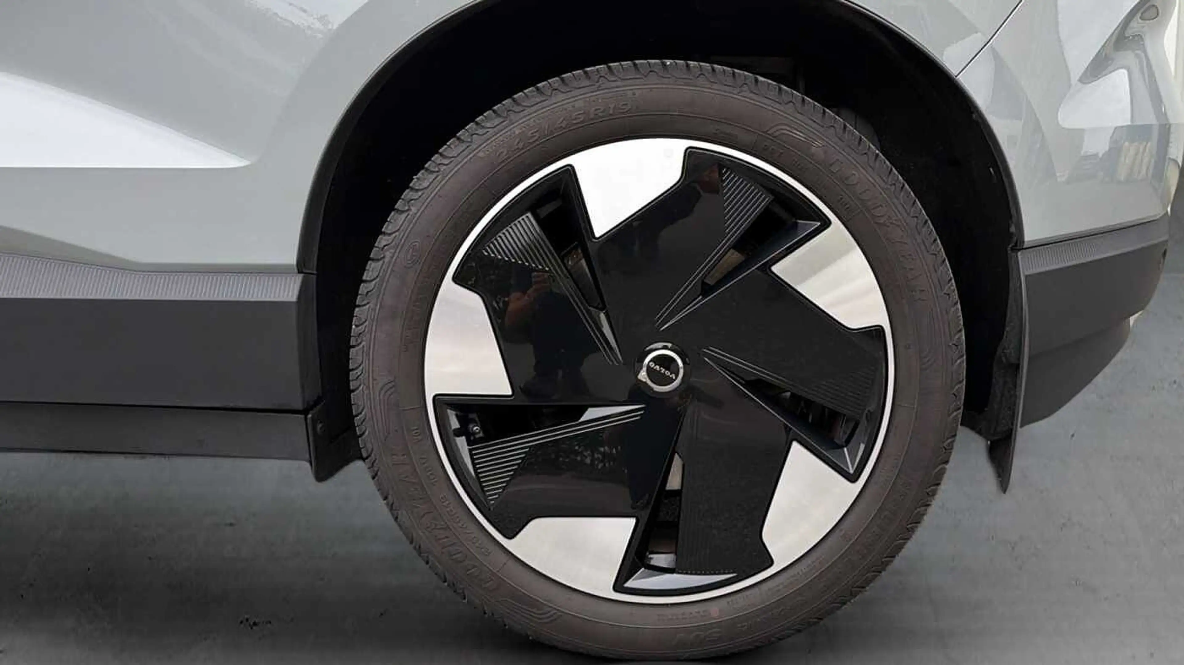 Volvo EX30 Plus, Single Motor Extended Range, Eldriven — photo 10
