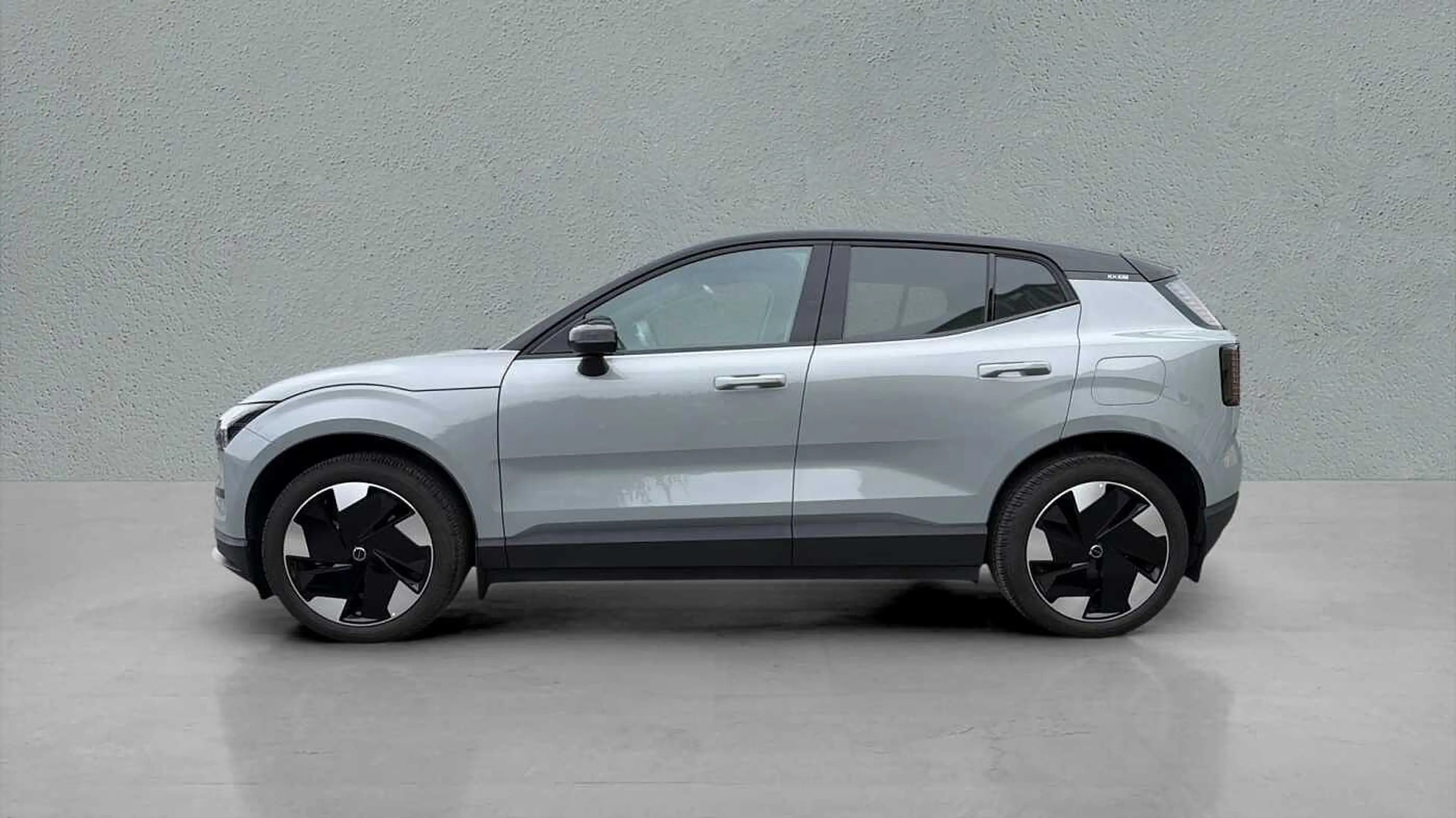 Volvo EX30 Plus, Single Motor Extended Range, Eldriven — photo 3