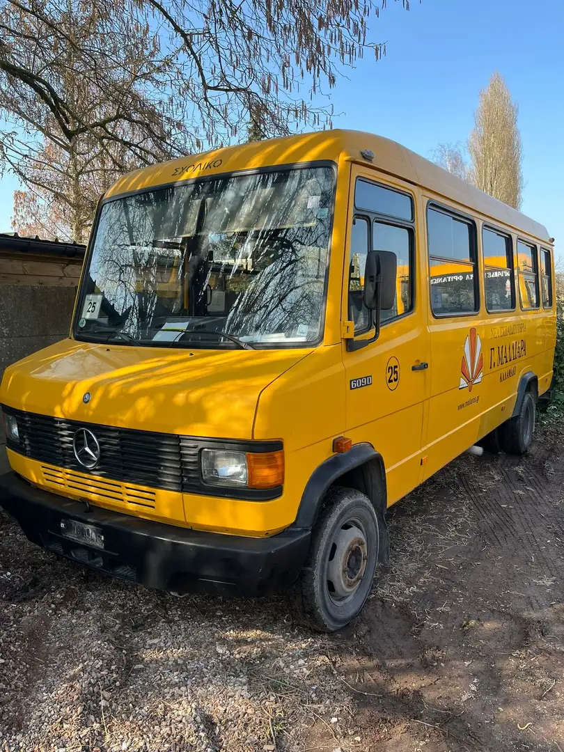 Mercedes-Benz Vario 609/611/612 Galben - 1