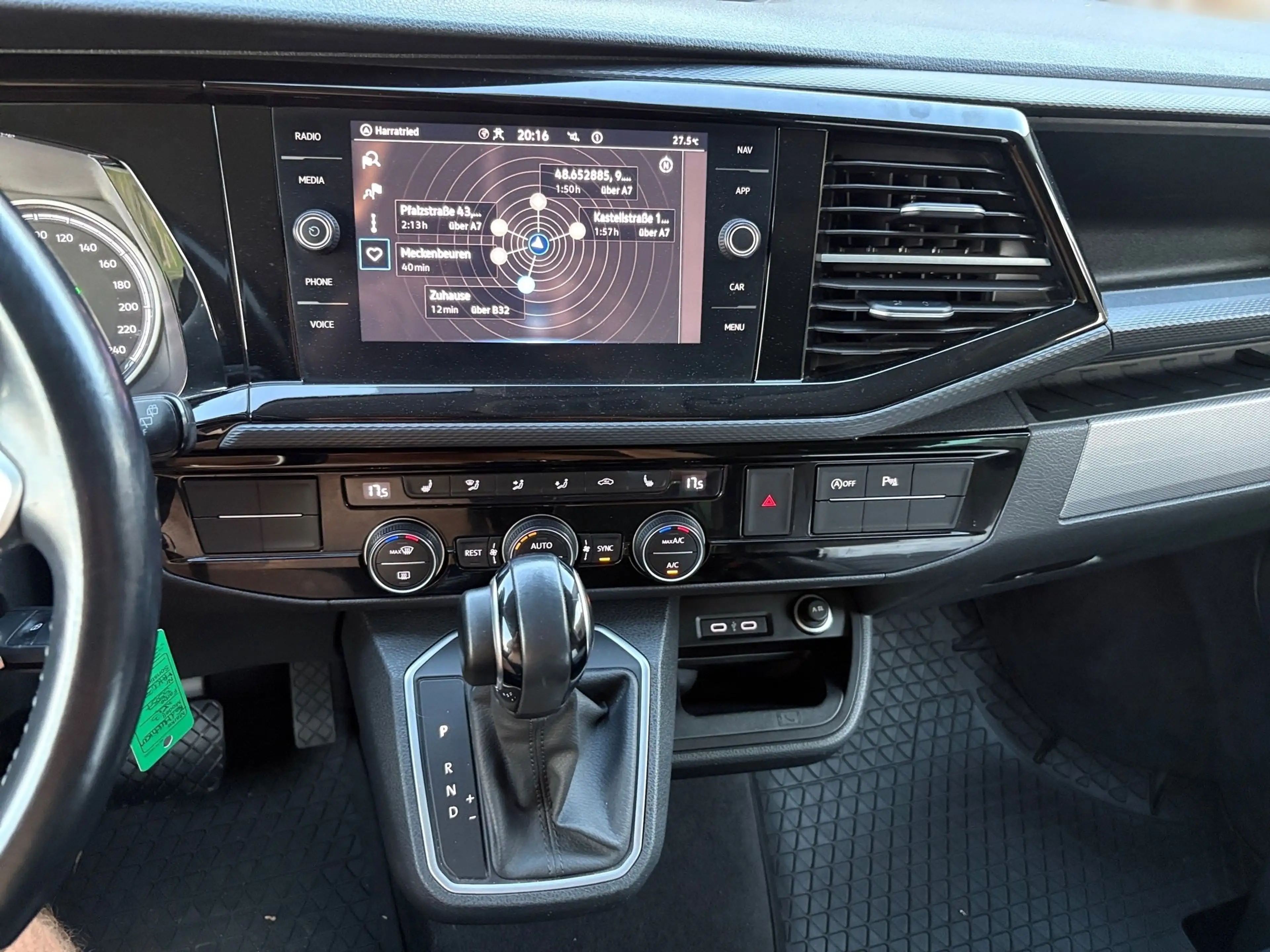 Volkswagen T6.1 Multivan 2.0 TDI DSG Generation Six 4MOTION AHK. LED. Rückf — photo 12