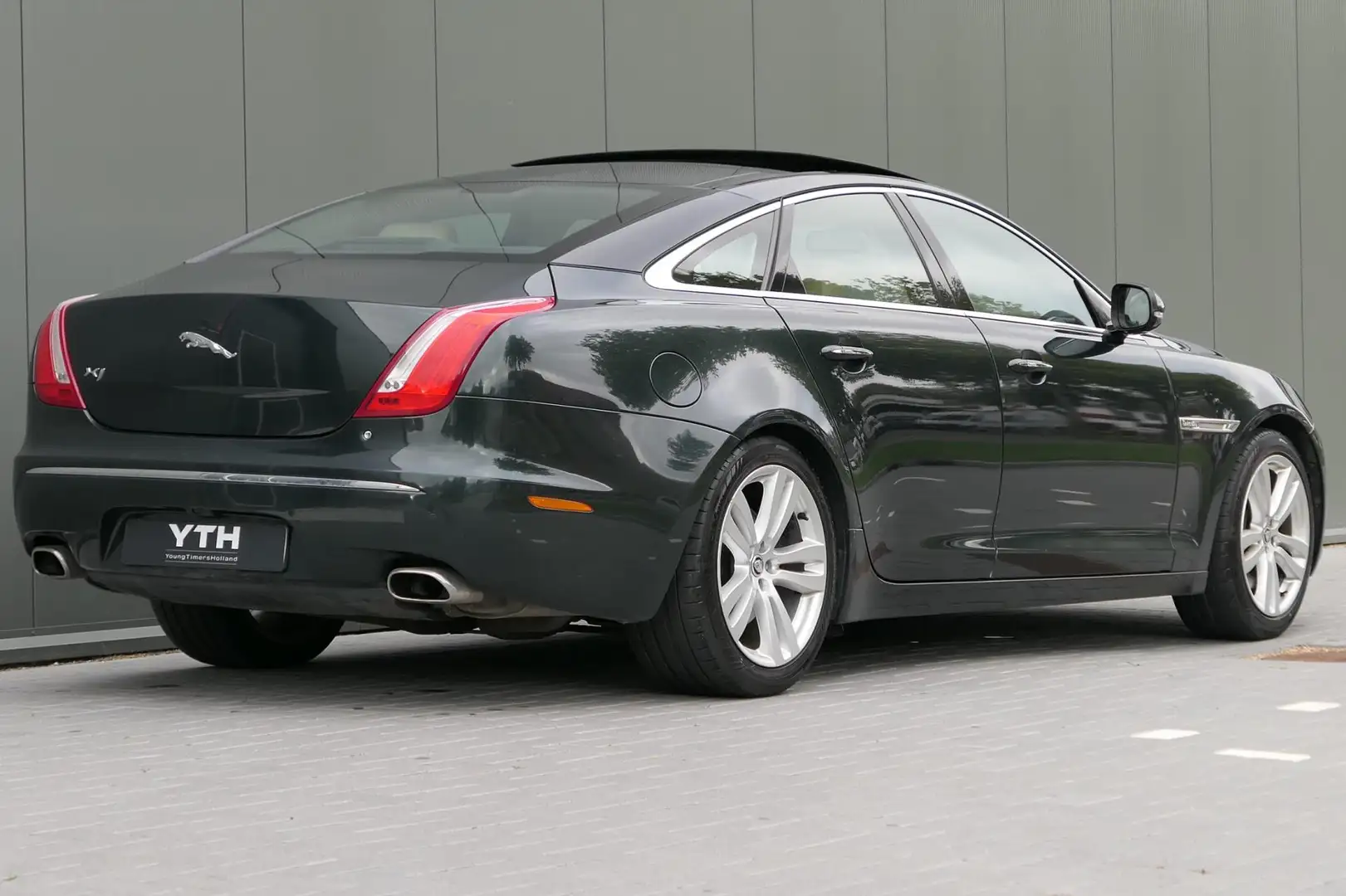 Jaguar XJ 5.0 V8 Premium Luxury Youngtimer Panorama Memory Groen - 2